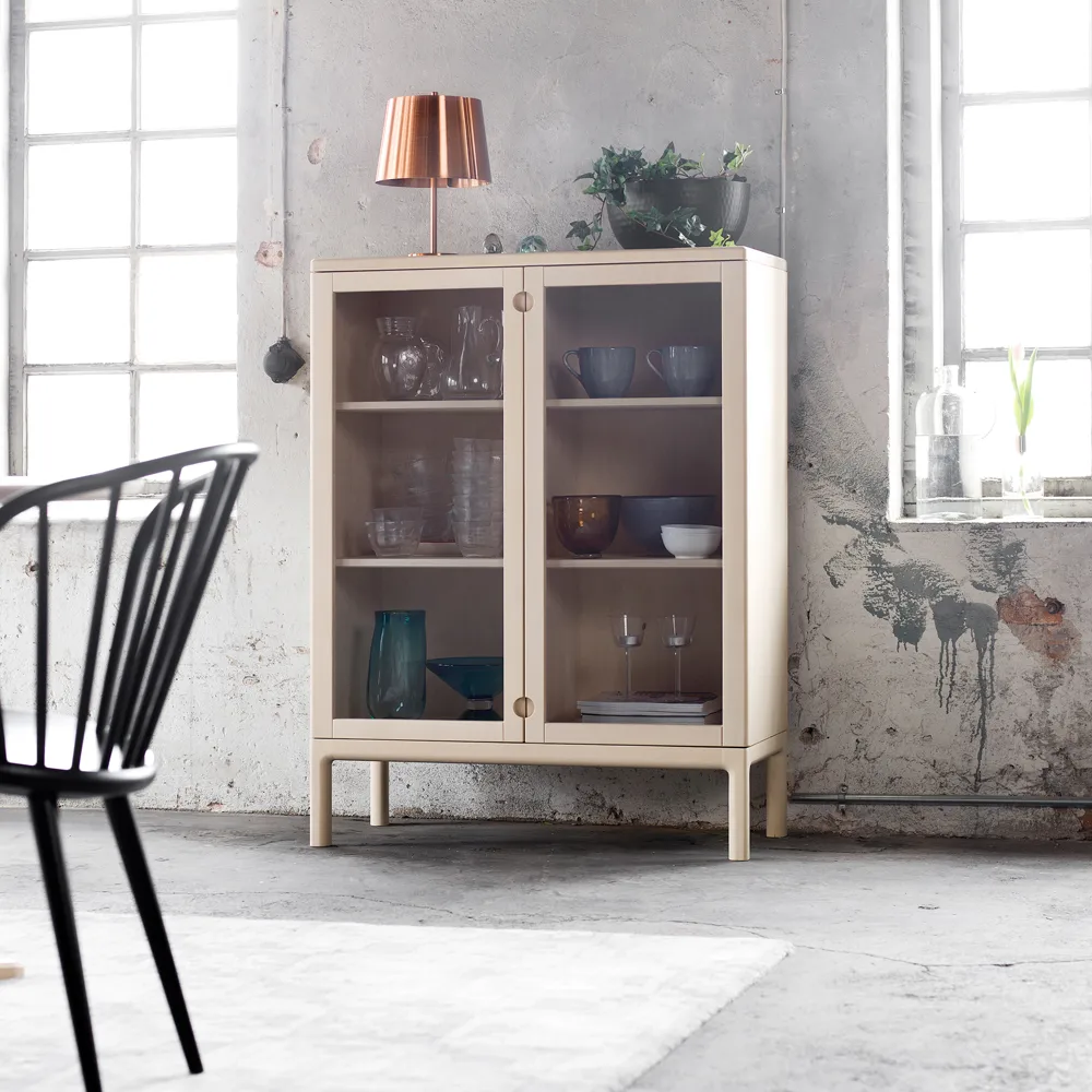 Prio Schrank hoch, Birke weiß geölt, Glastüre Stolab