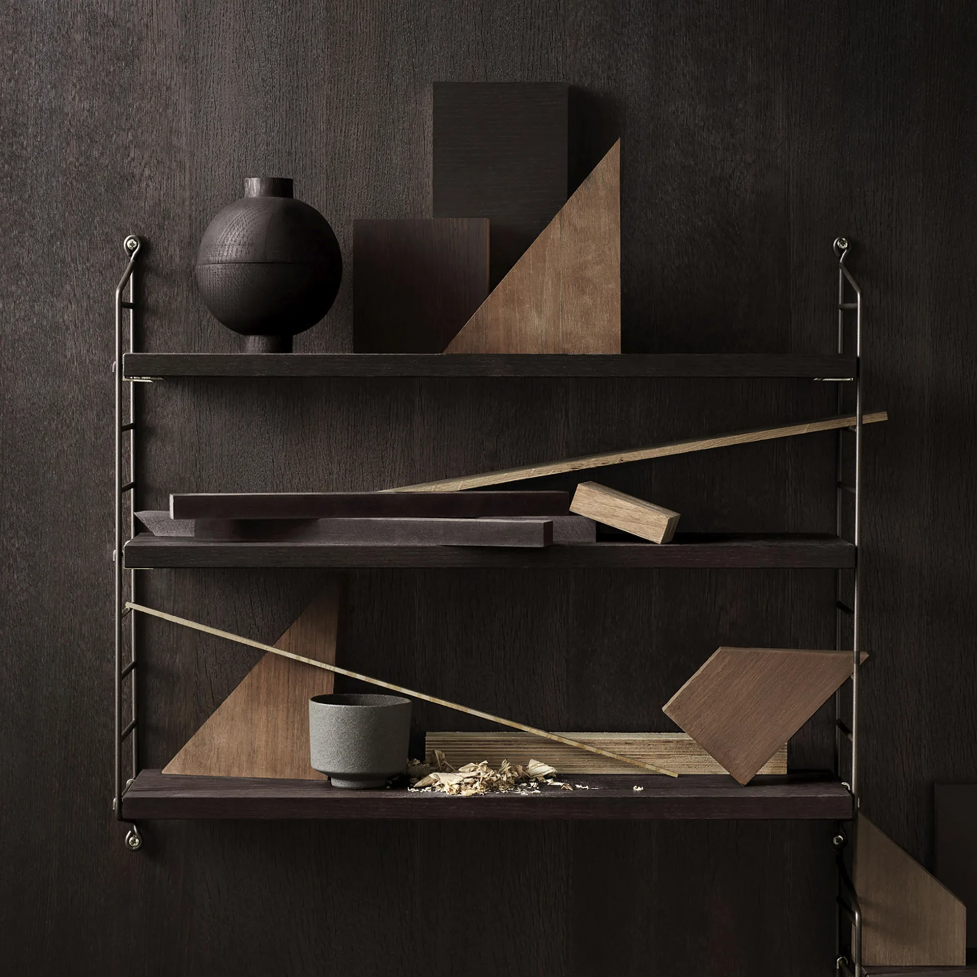 String Pocket Regal geölte geräucherte Eiche, Eiche geölt-braun String