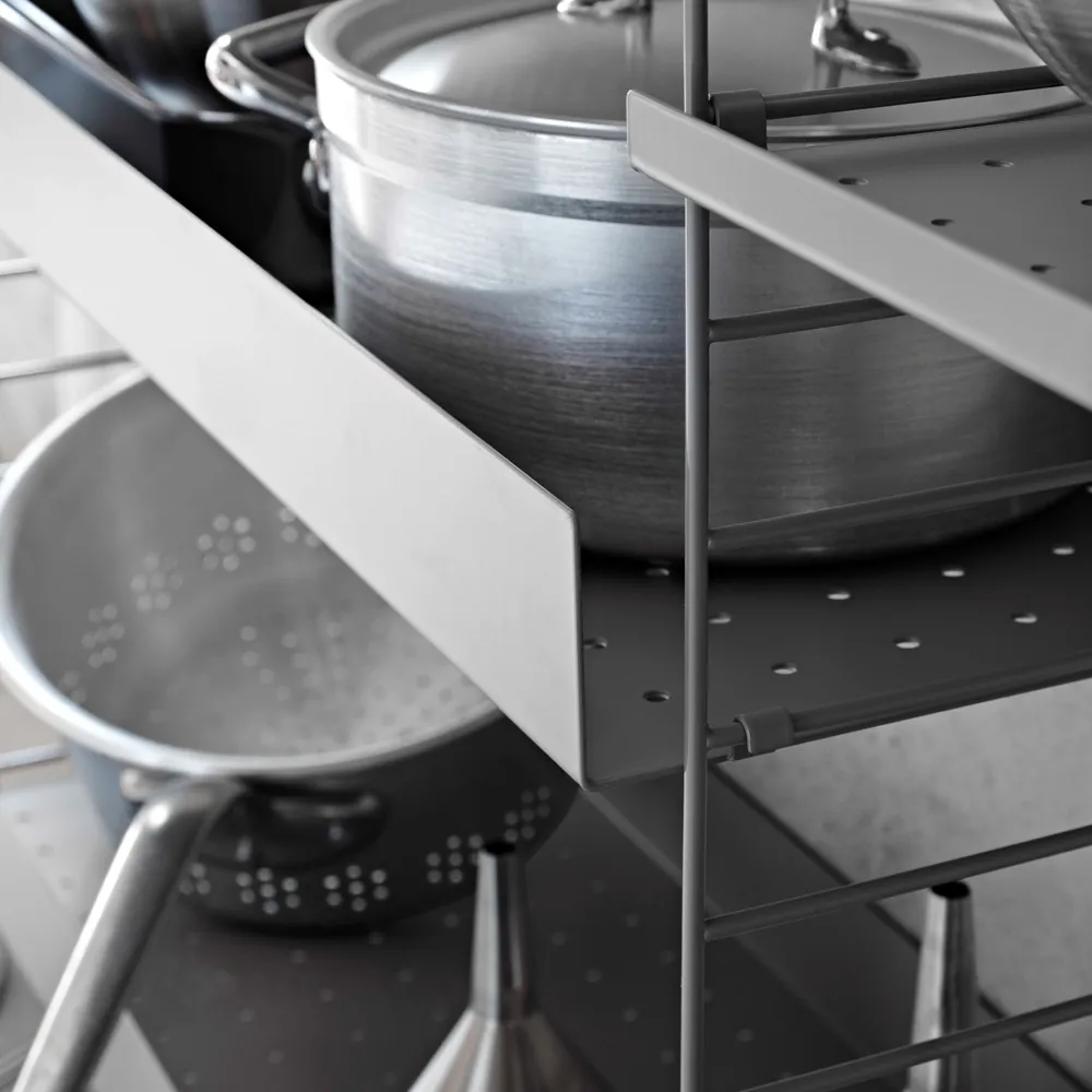 String Regalboden Metall, Weiß, 58x20 cm, hoher Rand String