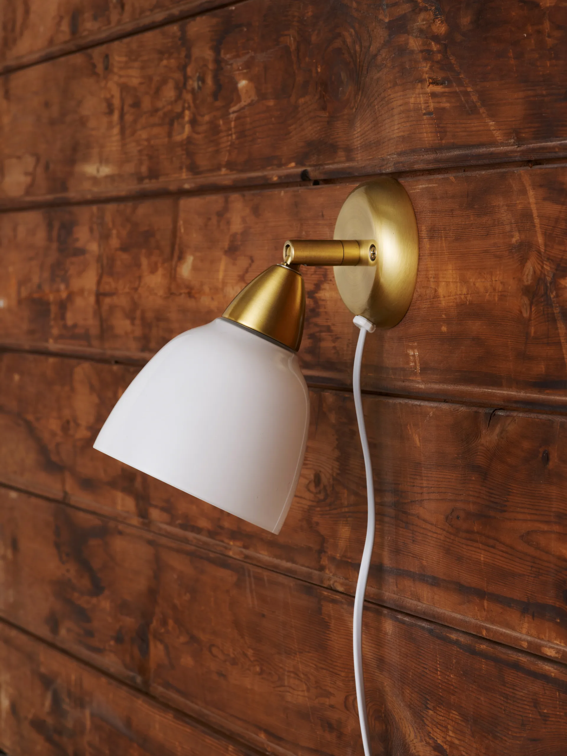 Urban short Wandleuchte, Brushed Brass Superliving