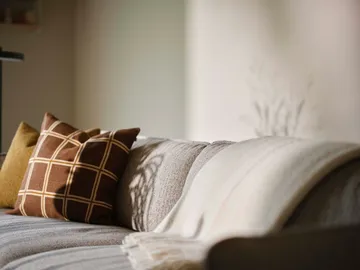 Continental Sofa - Wave Champagne-schwarzlackierter Stahl - Swedese