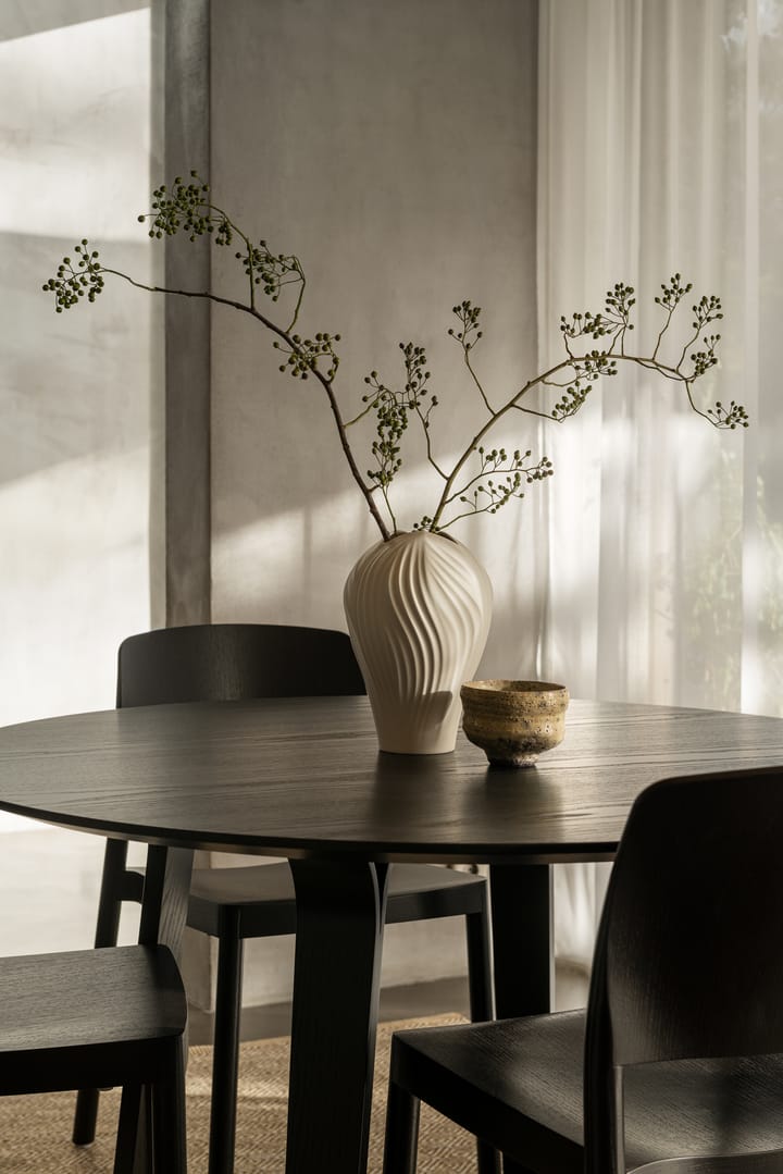 Divido Tisch Ø120cm, Esche schwarz glasiert Swedese