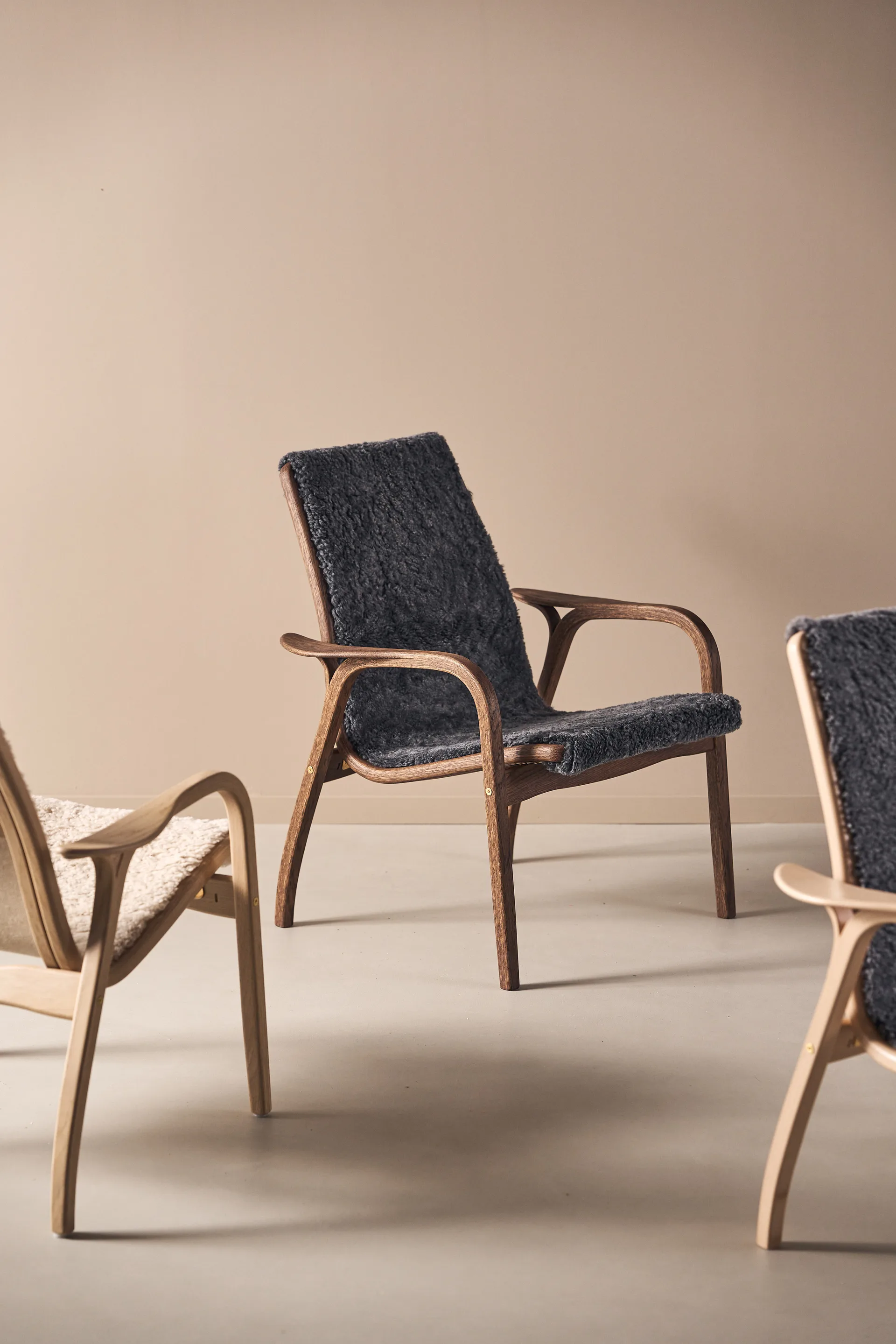 Laminett Sessel Eiche/Lammfell Special Edition, Rubio Monocoat Chocolate-Charcoal Swedese