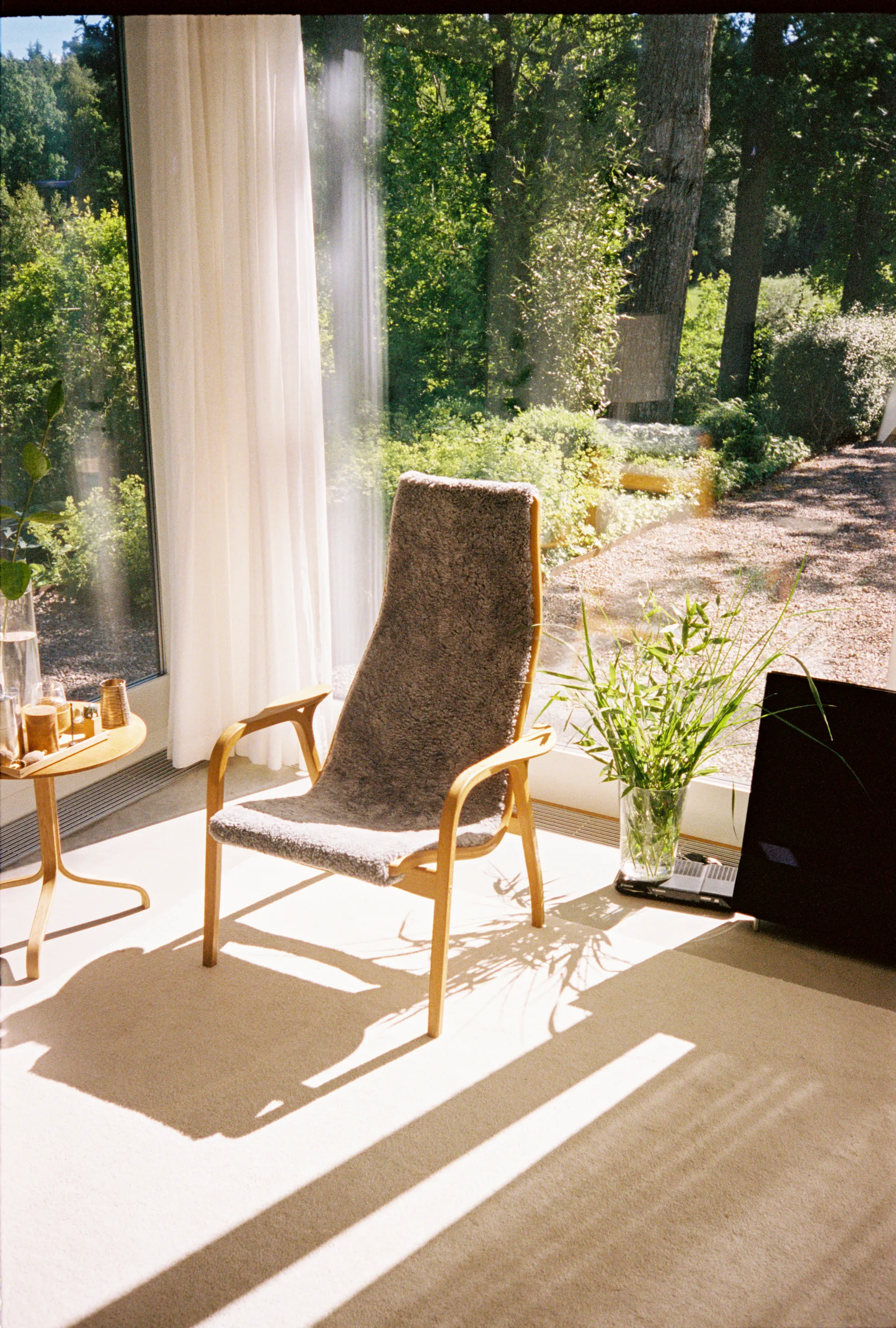 Lamino Sessel Eiche geölt/Schaffell, Scandinavian Grey (grau) Swedese