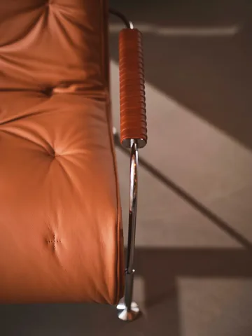 Serpentine Sessel - Leder Elmo Soft Hellbraun-Chrom-Tärnsjö Cognac - Swedese