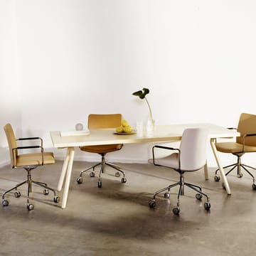 Stella Bürostuhl, höhenverstellbar mit Kippfunktion - Leder elmosoft 33004 Braun, Chrom - Swedese