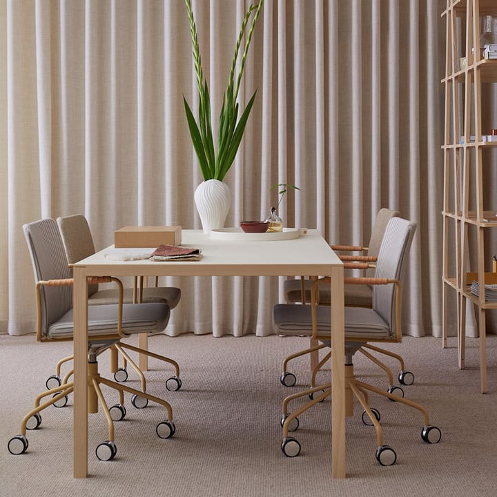 Stella Bürostuhl, höhenverstellbar mit Kippfunktion, Leder elmosoft 33004 Braun, Chrom Swedese