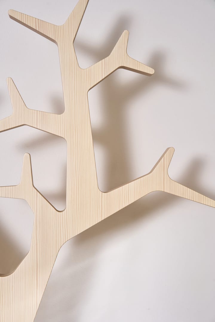 Tree Wandmontierter Garedrobenaufhängung Special Edition 194 cm, Weiß pigmentierte Kiefer Swedese