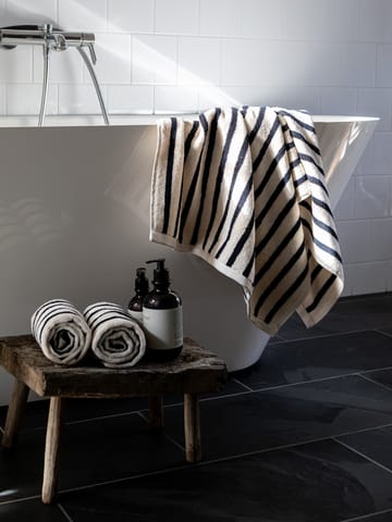 Bonnie Badetuch 70x140 cm - Schwarz - Tell Me More