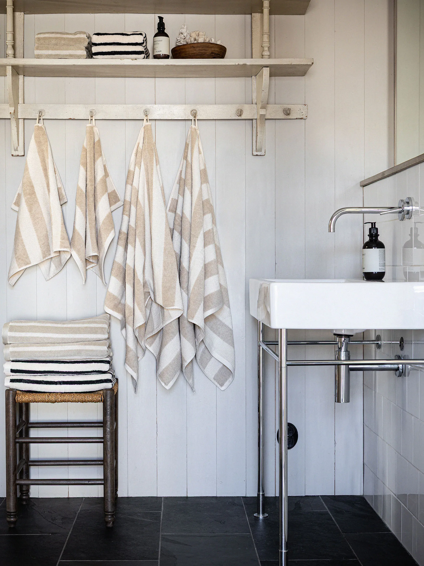 Cleo Handtuch 50x70 cm, Beige Tell Me More