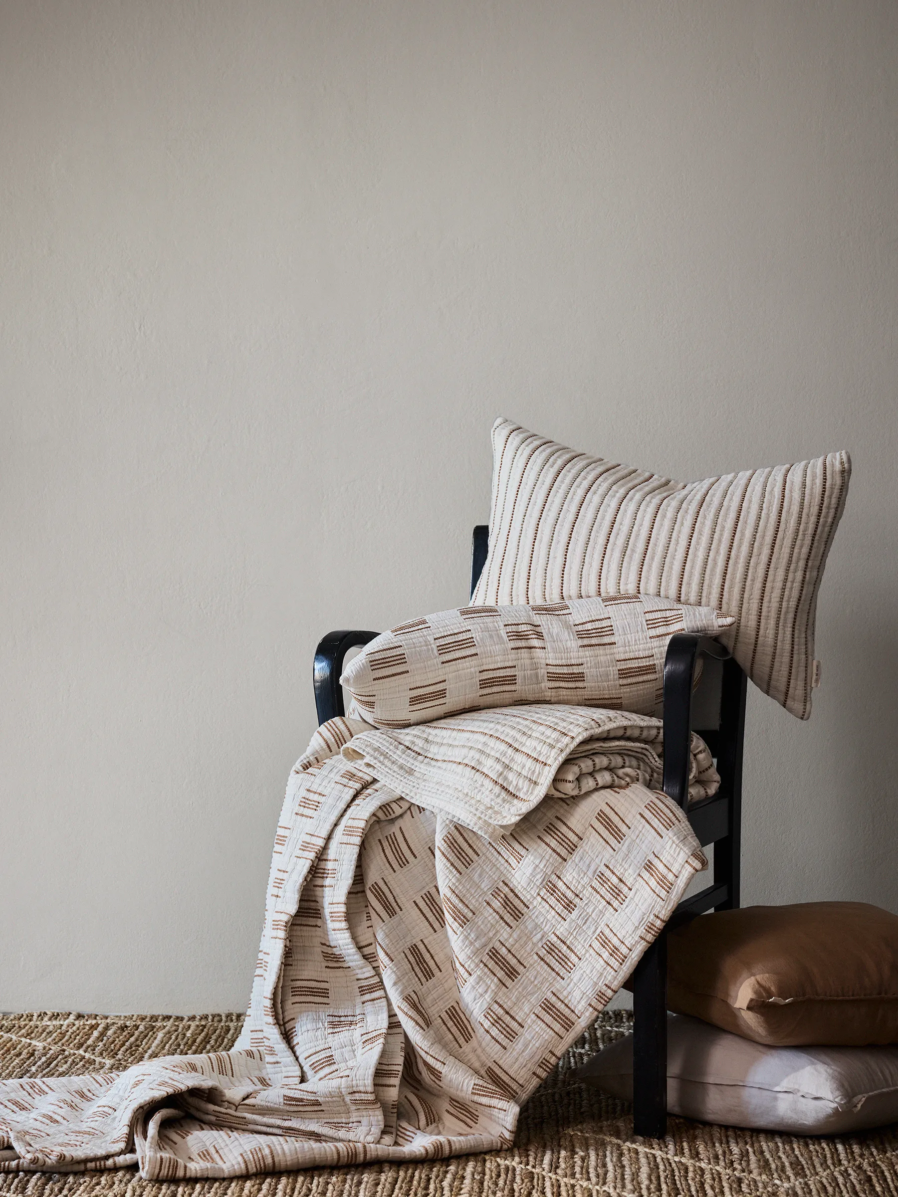 Julien Kissenbezug 40x60 cm, Off-white-rostrot Tell Me More