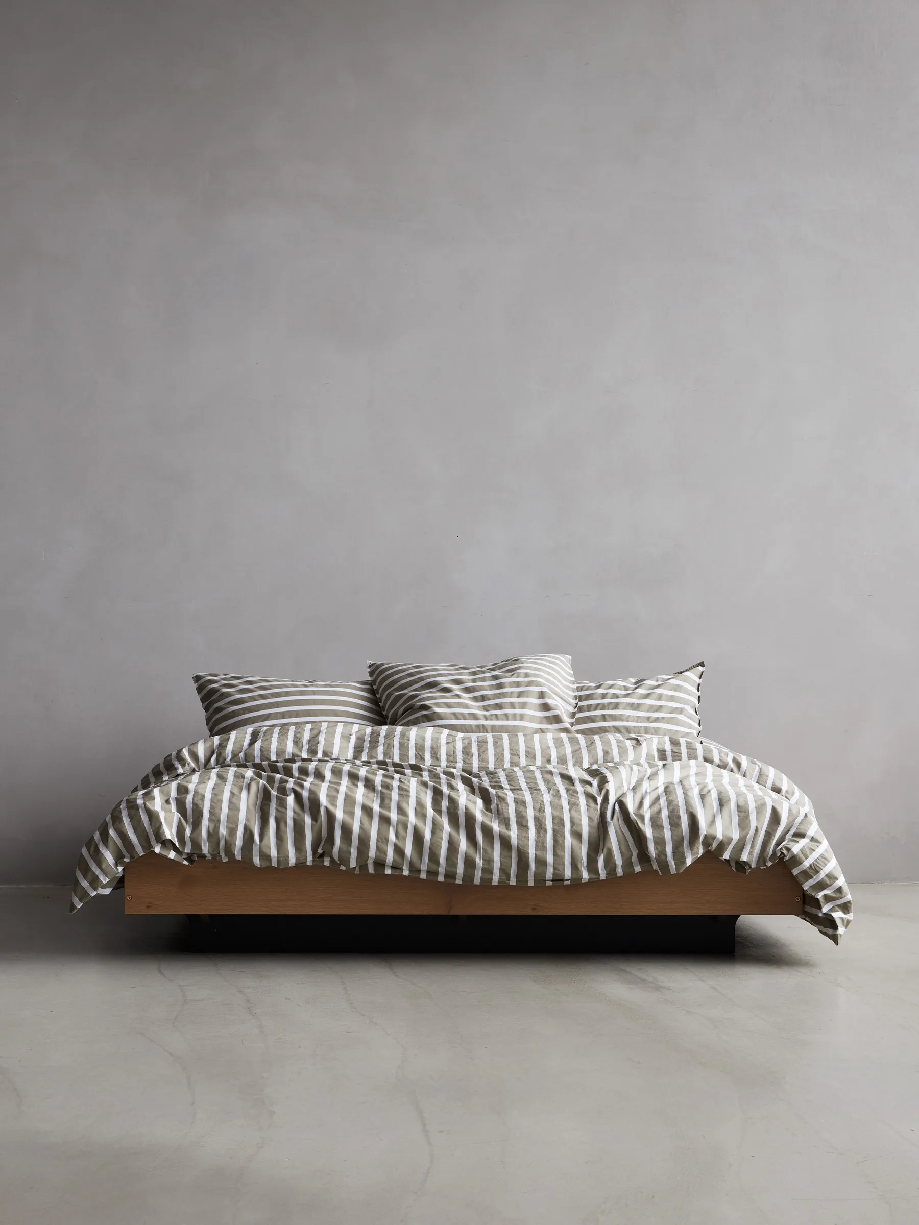 Tell Me More gestreifter Bettbezug Baumwolle, Olive, 220×220 cm Tell Me More