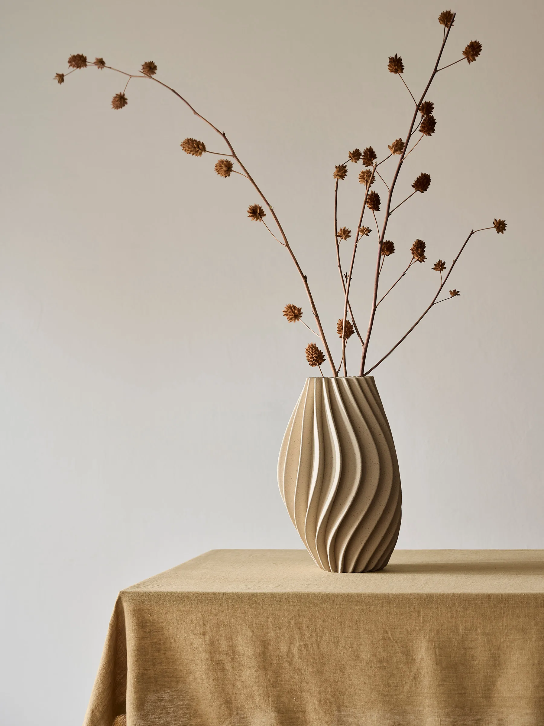 Vento Vase, Sand, large 41 cm Tell Me More