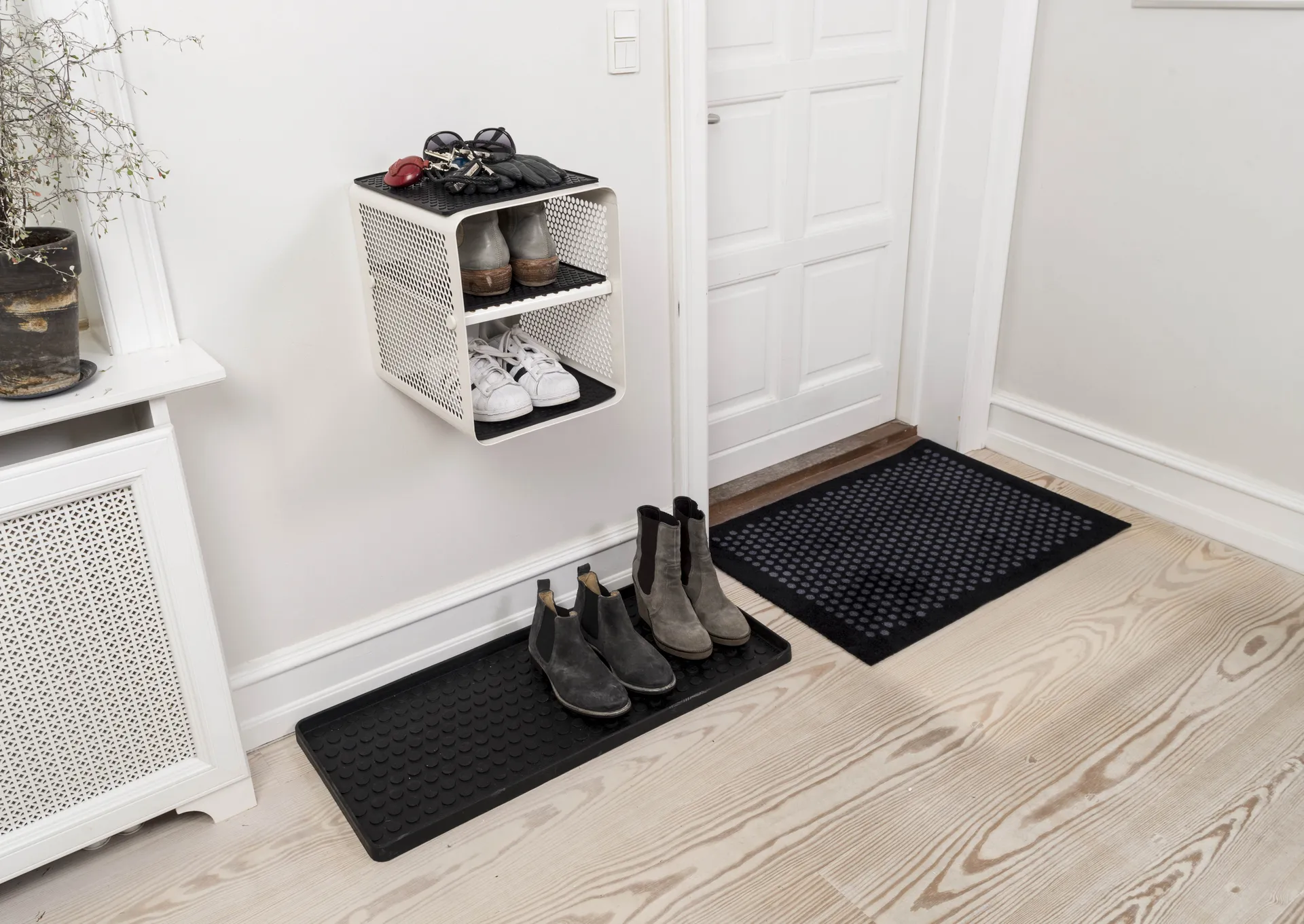 Dot Fußabstreifer, Black, 60 x 90cm tica copenhagen