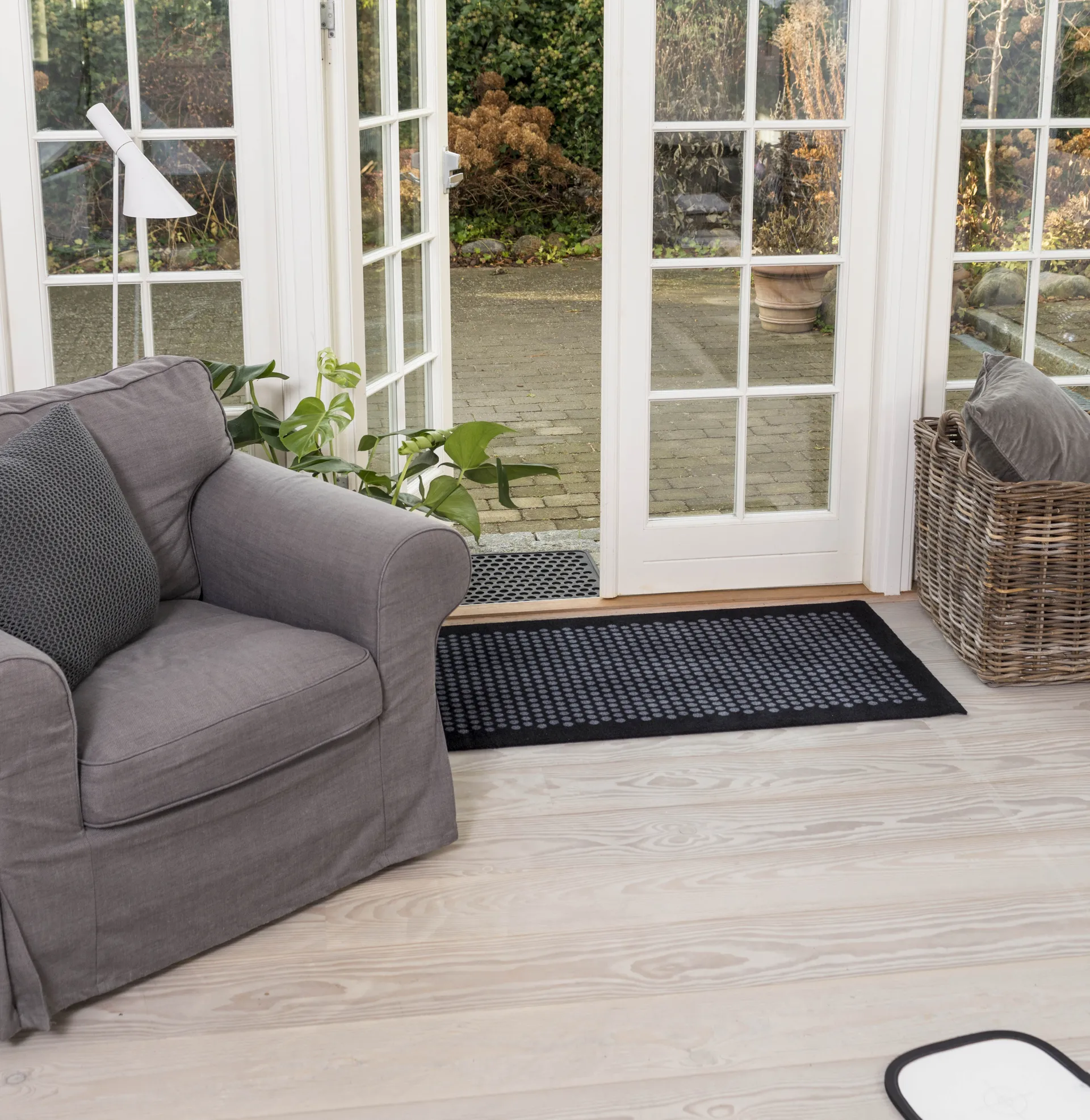 Dot Fußabstreifer, Black, 60 x 90cm tica copenhagen