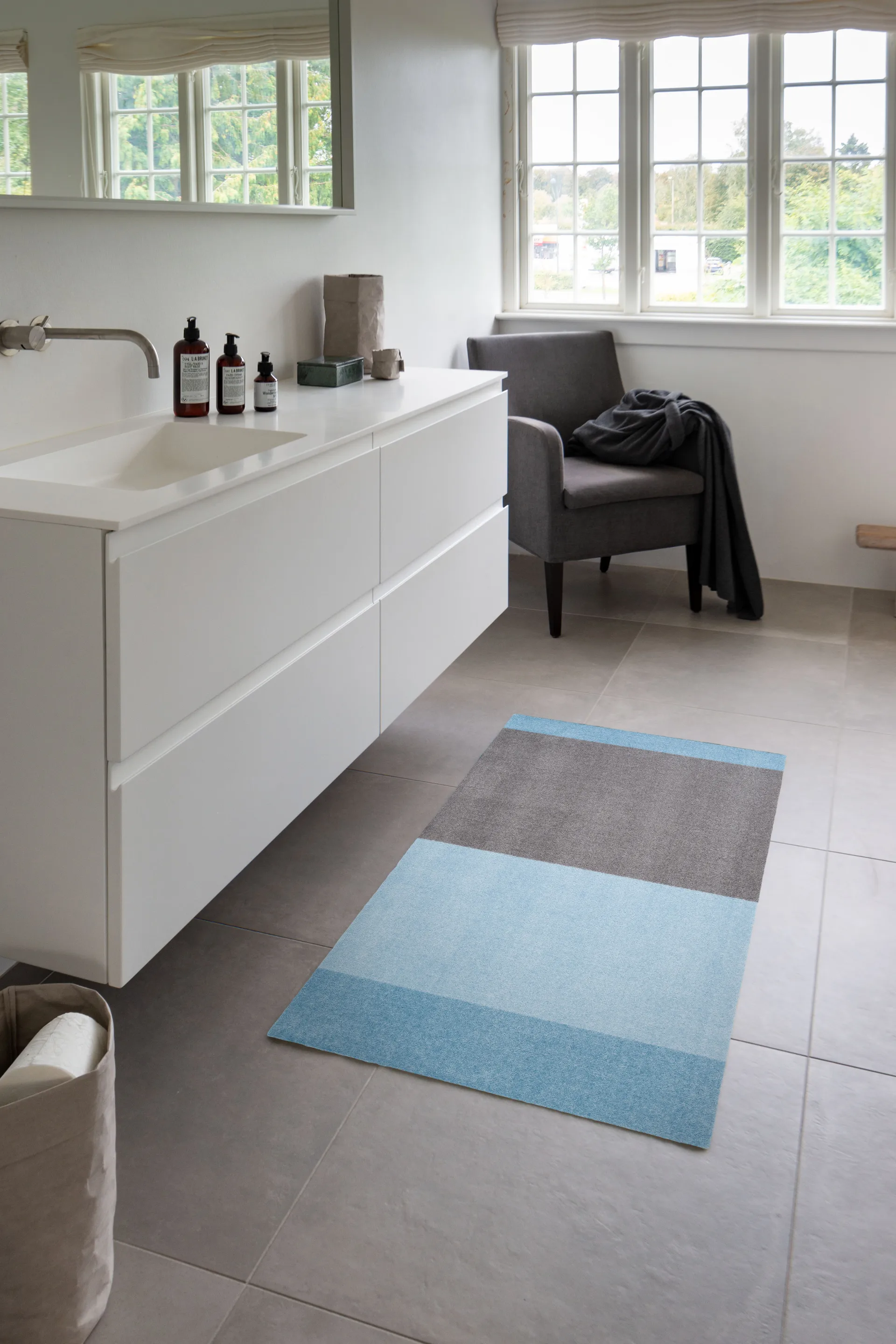 Stripes Flurteppich horizontal, Blue-steel grey, 67 x 120cm tica copenhagen