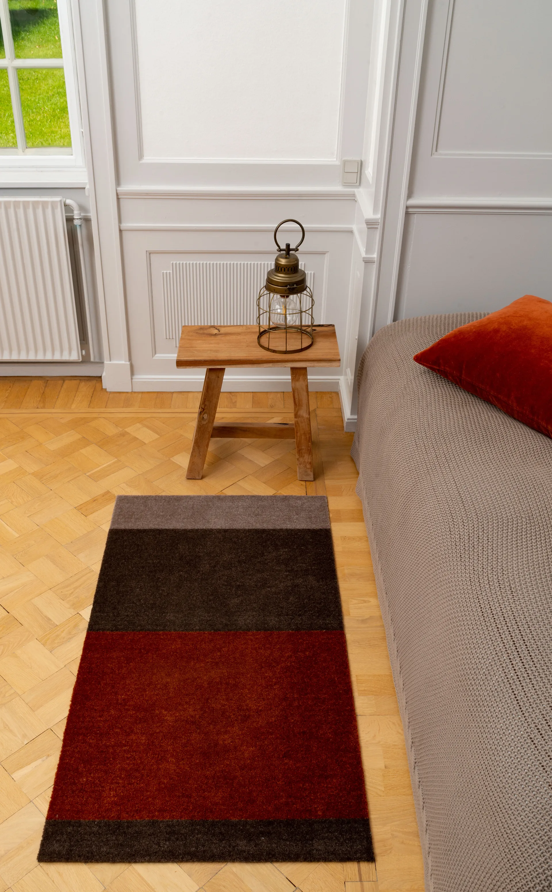 Stripes Flurteppich horizontal, Brown-terrakotta 67 x 120cm tica copenhagen
