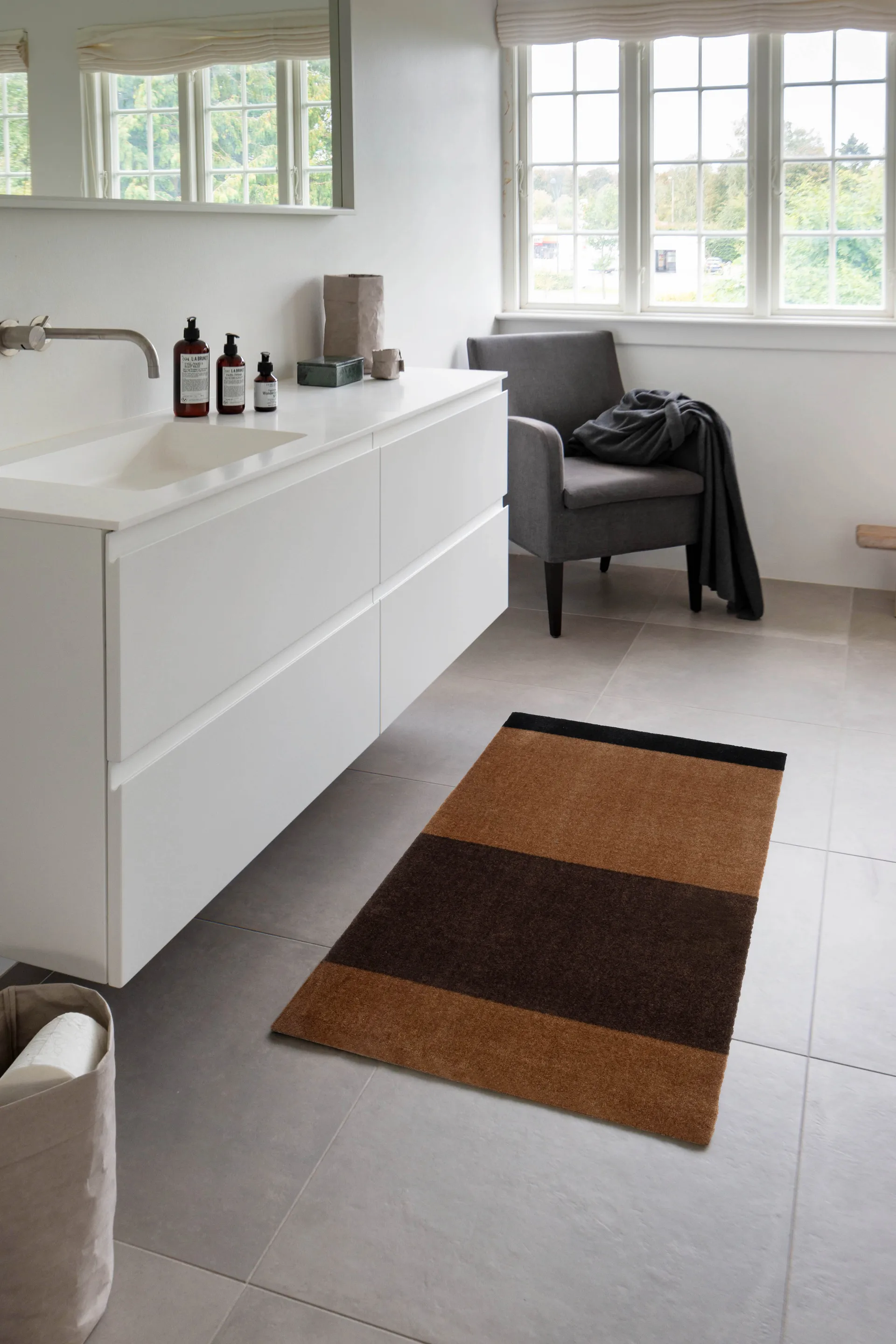 Stripes Flurteppich horizontal, Cognac-dark brown-black, 67x120 cm tica copenhagen