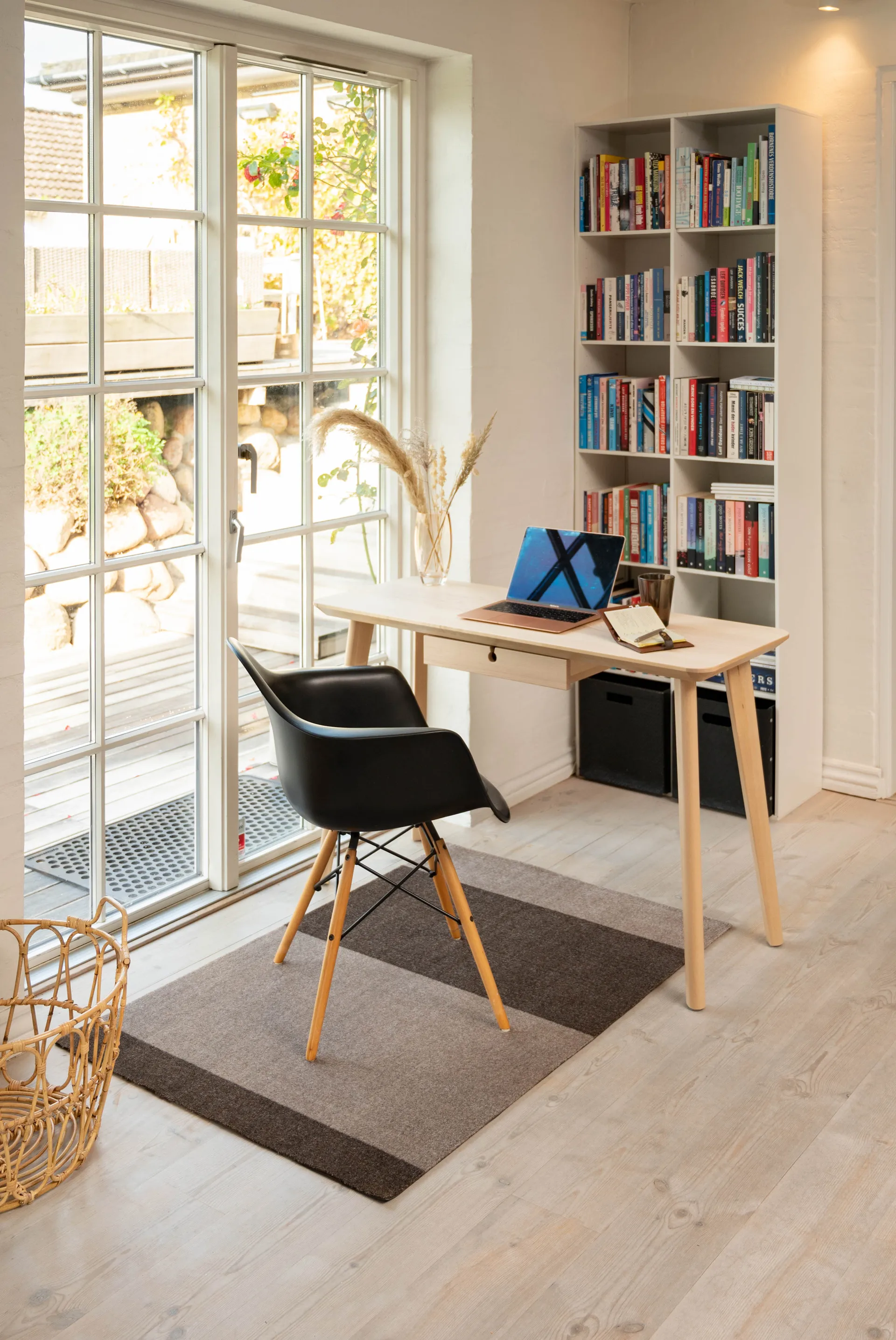 Stripes Flurteppich horizontal, Sand-brown, 90 x 130cm tica copenhagen