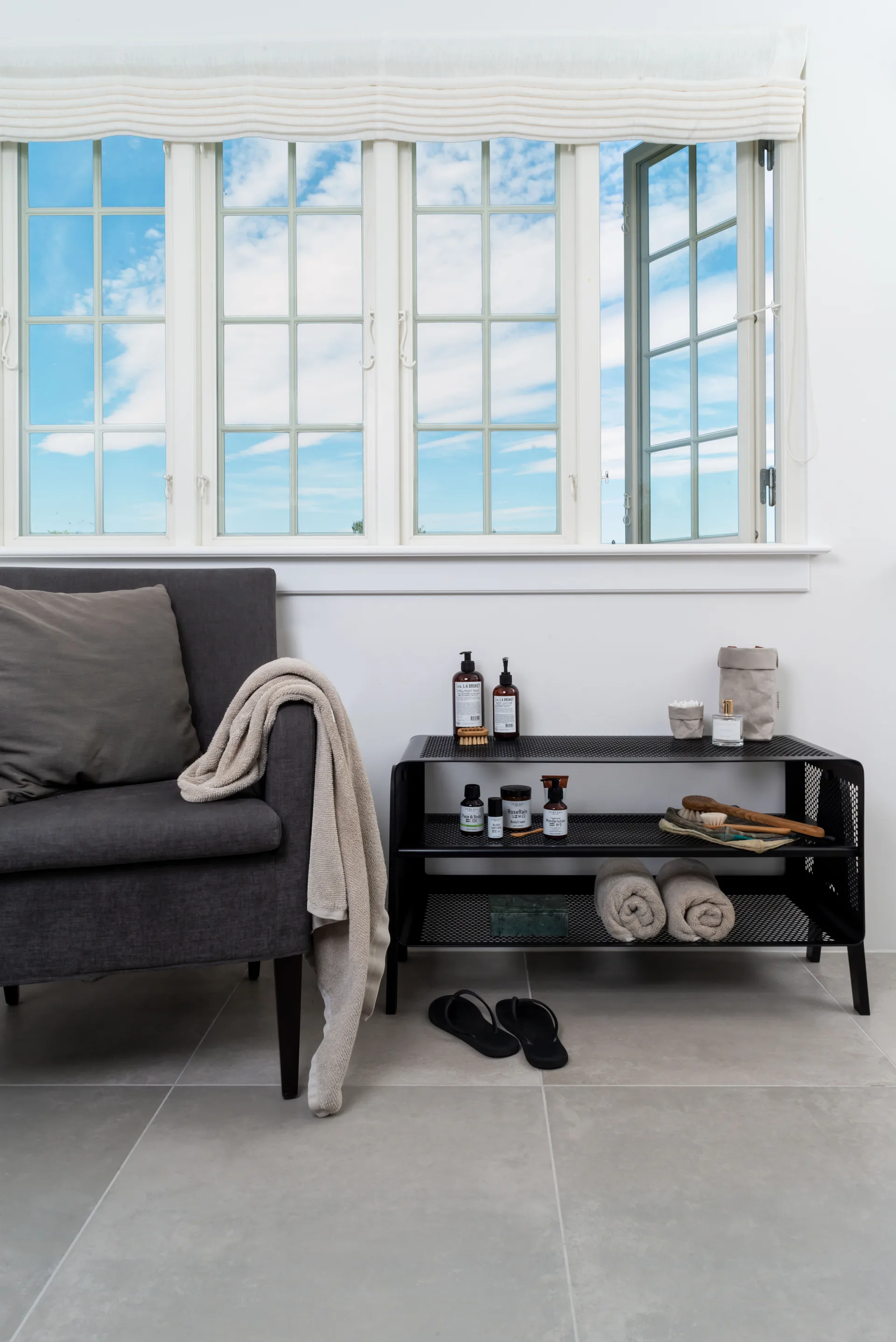 Tica Regal large, Black tica copenhagen