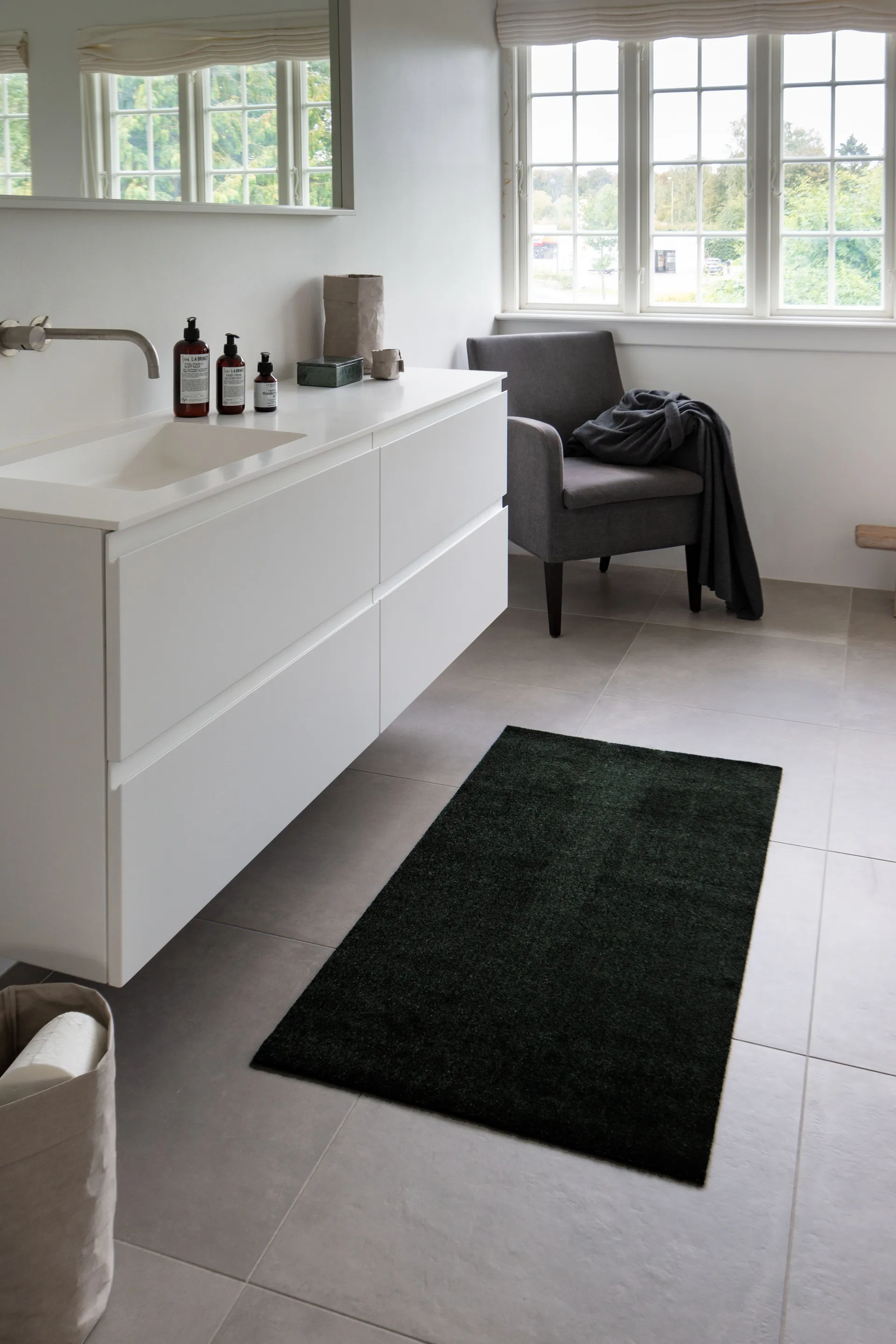 Unicolor Flurteppich, Black, 67 x 120cm tica copenhagen