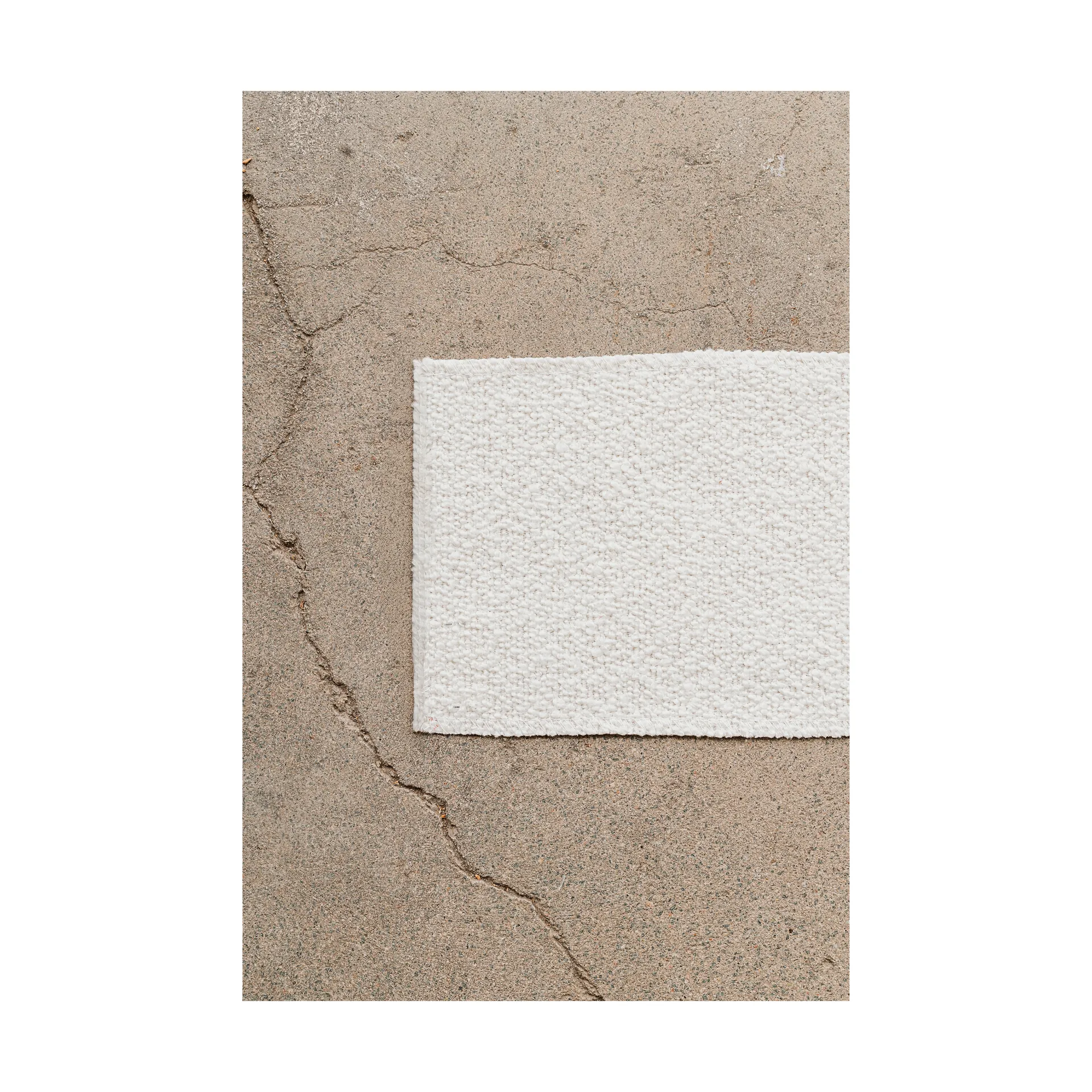 Cornell Sofa, Bouclé off white Tinted