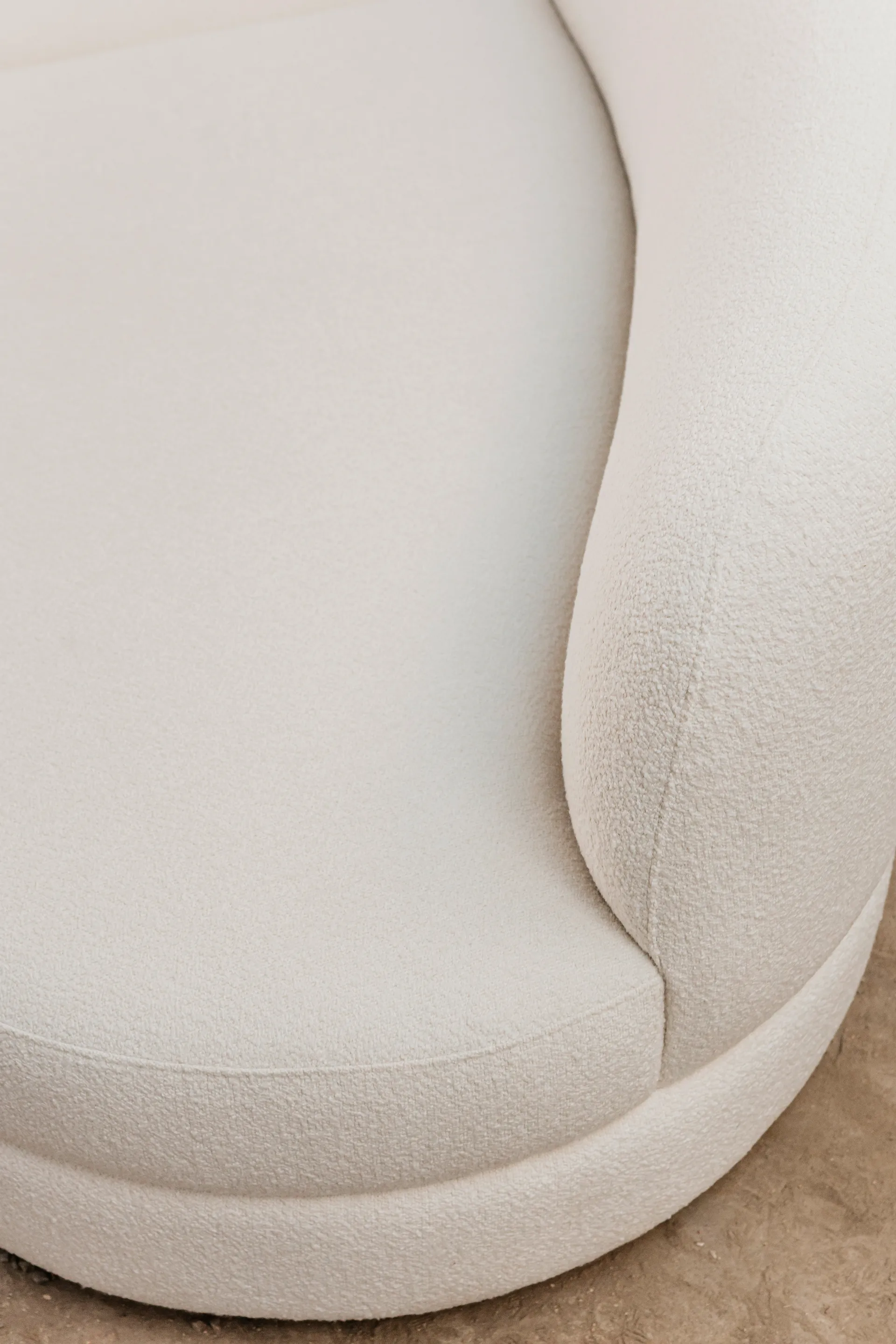 Delon Sofa, Bouclé off-white Tinted