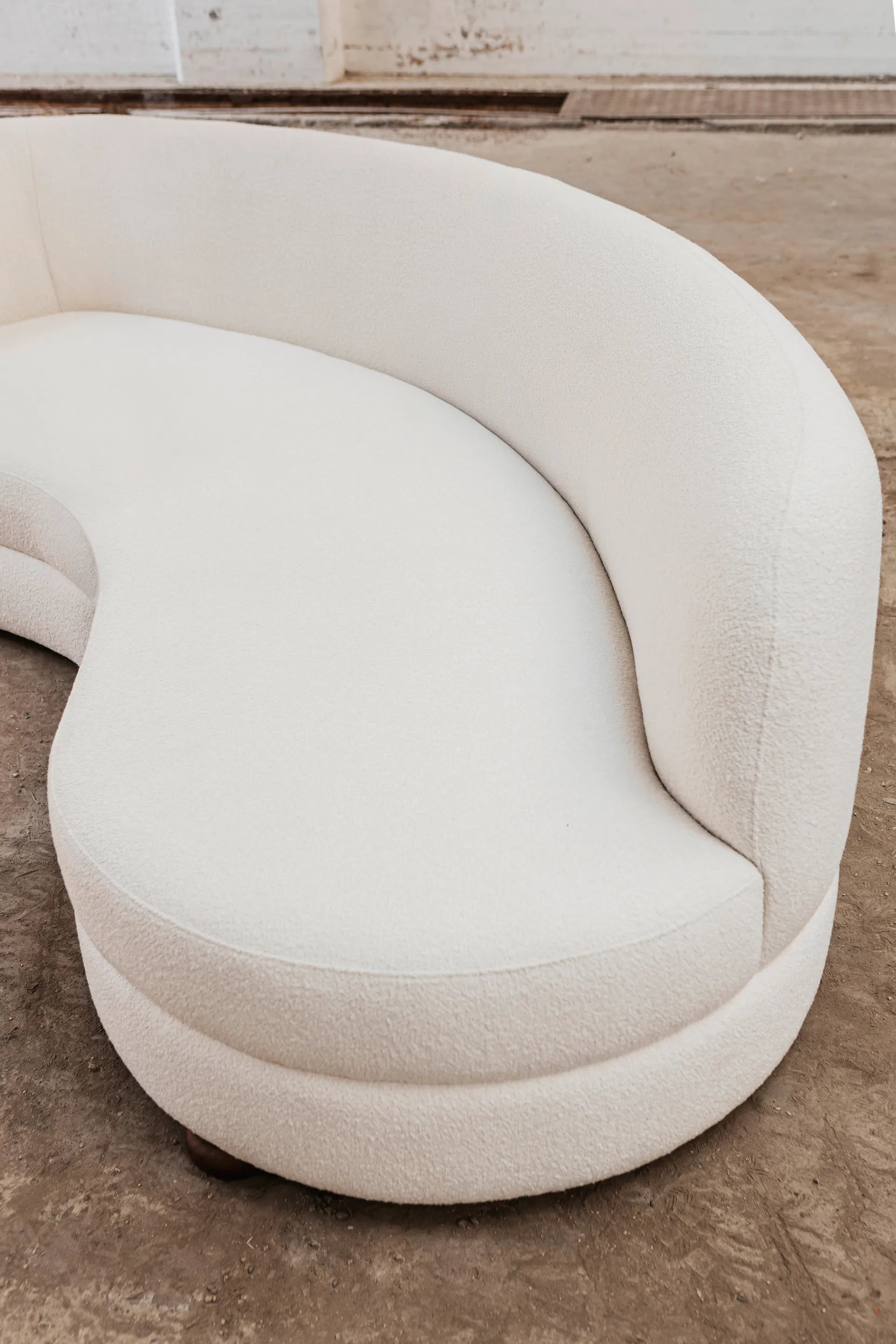 Delon Sofa, Bouclé off-white Tinted