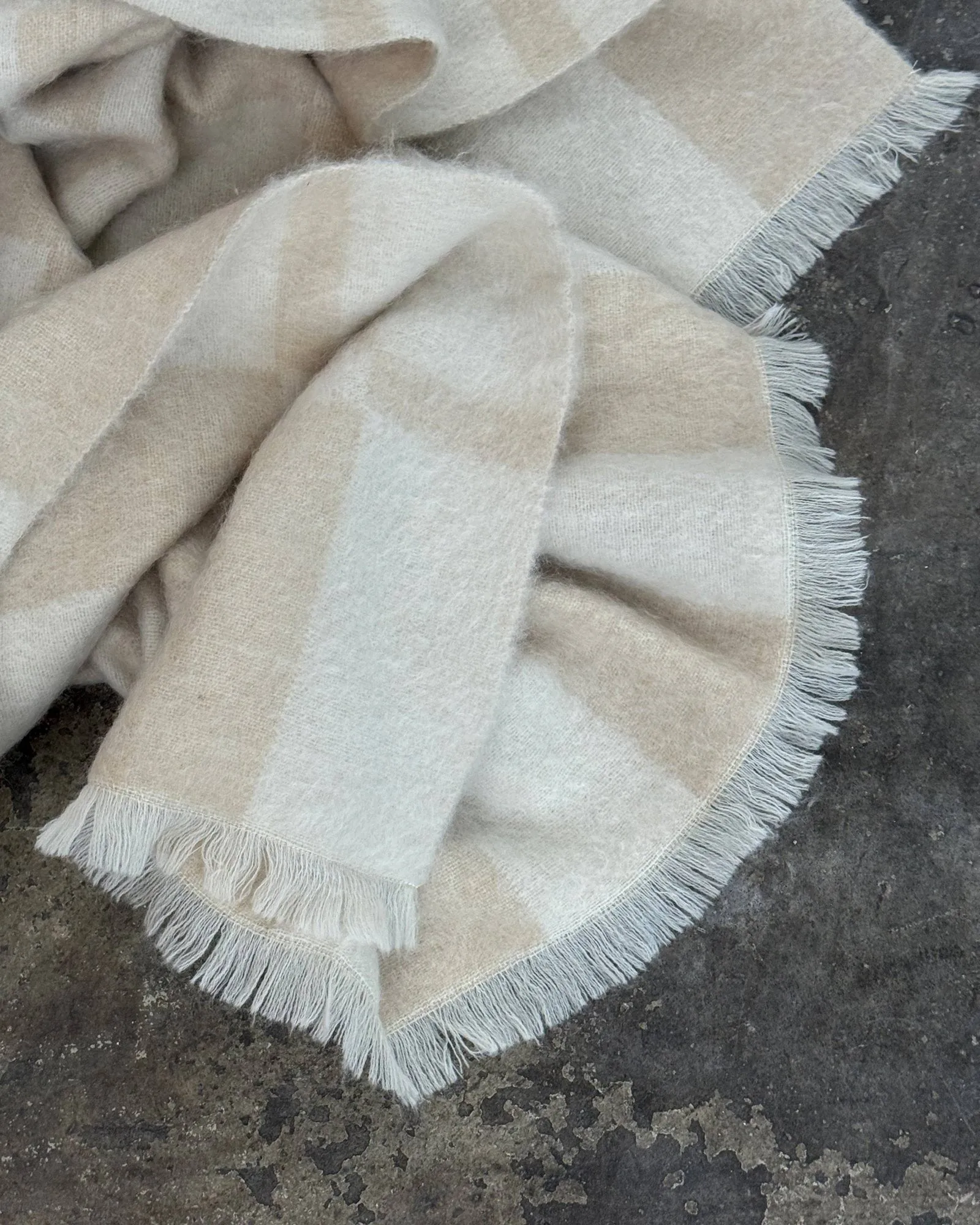 Hallin Mohair-Plaid, Beige-Off-White, 130 × 170 cm Tinted