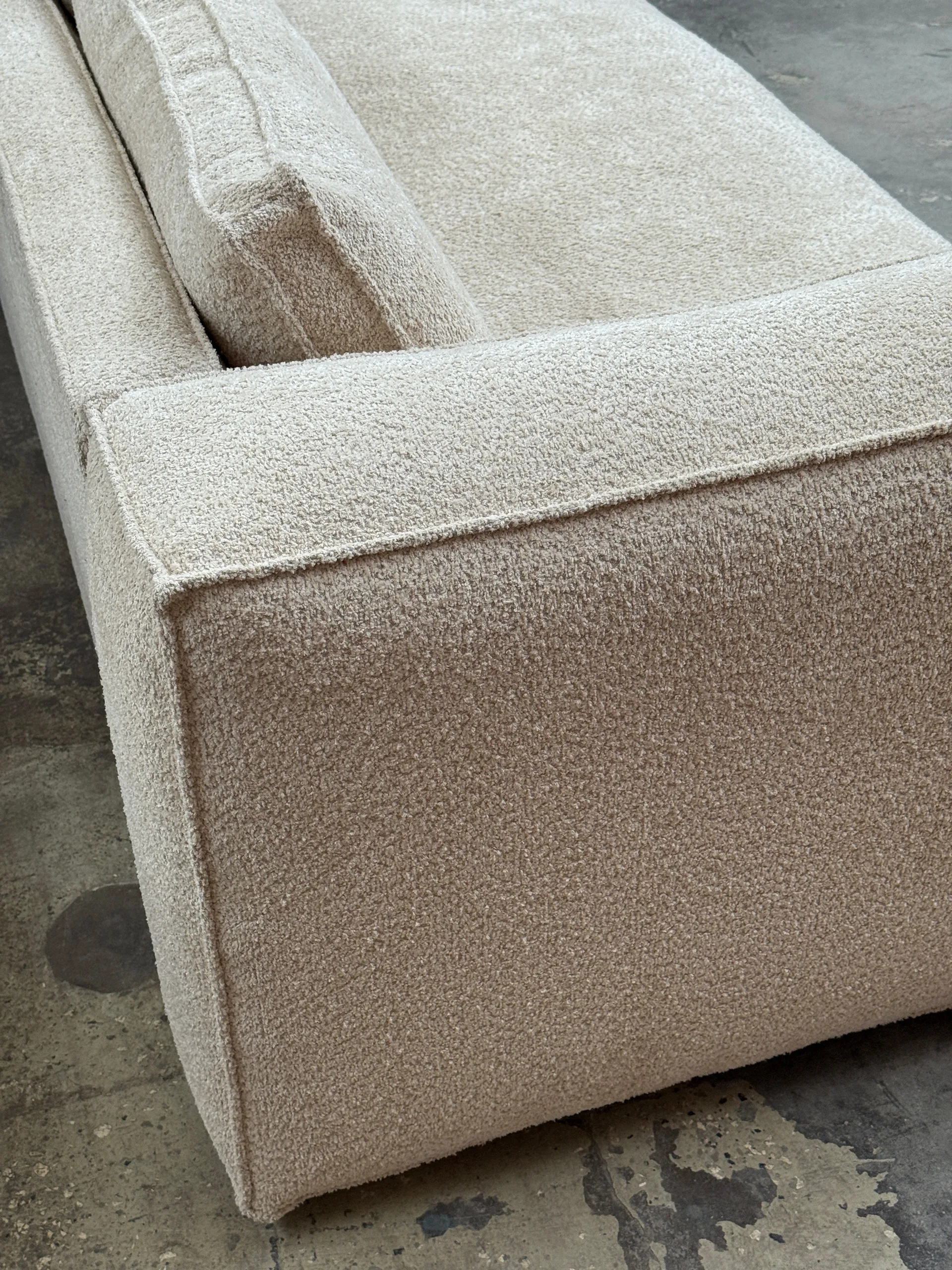 Klinge Sofa, Bouclé soft sand Tinted