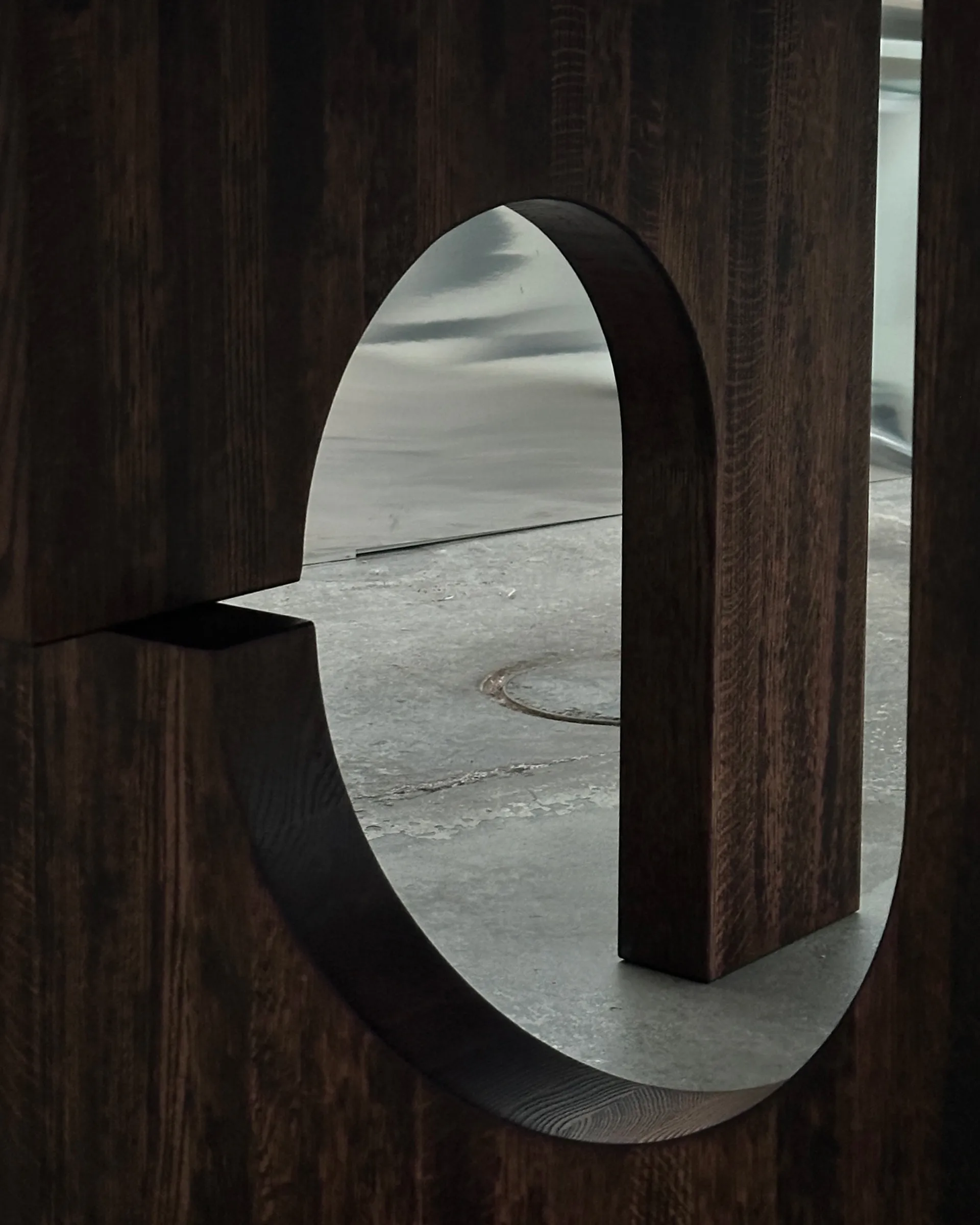 Sanders Esstisch Ø160 cm, Dunkel gebeizte Nussbaum
 Tinted