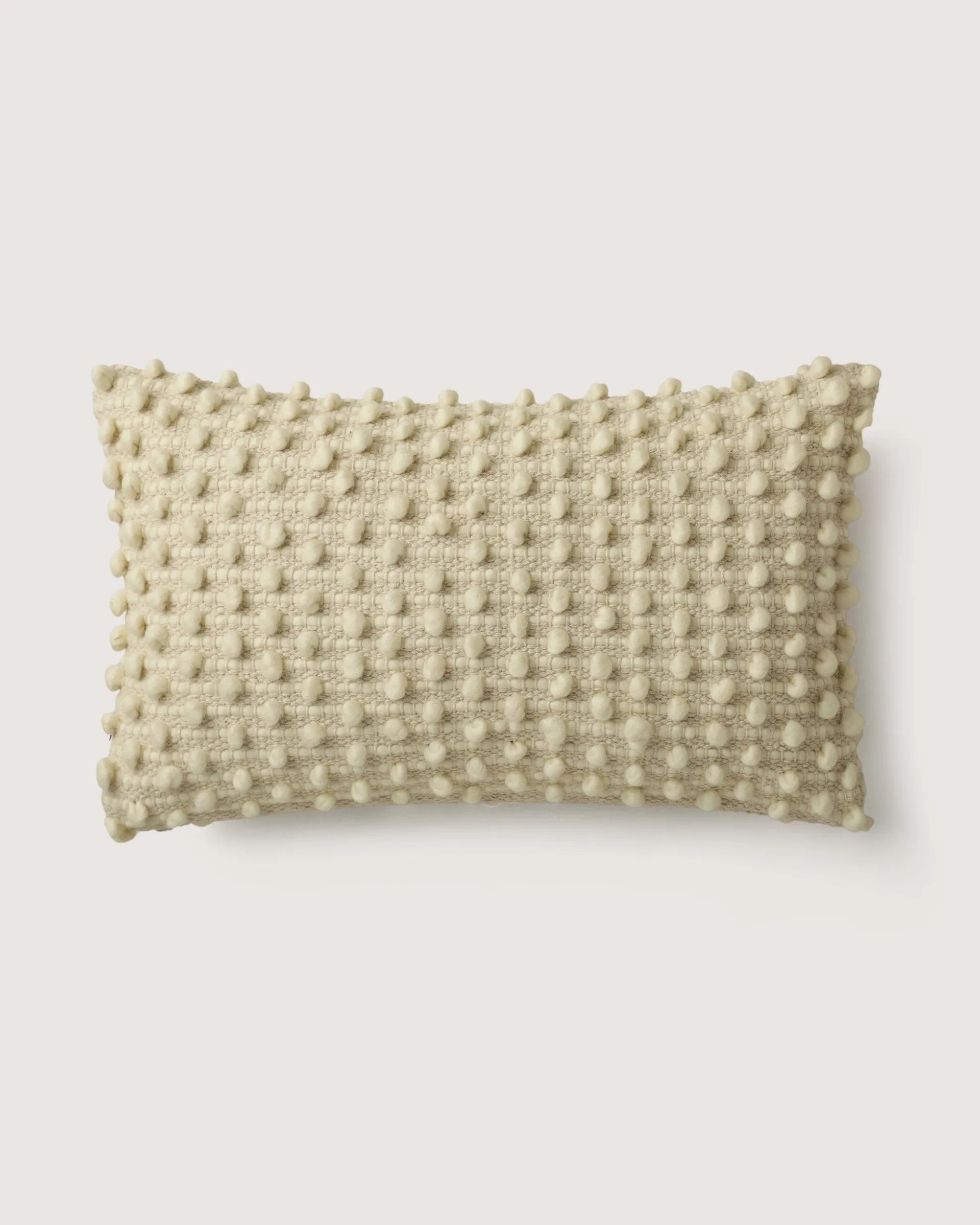 Tuhlin Kissen 30x50 cm, Offwhite Tinted