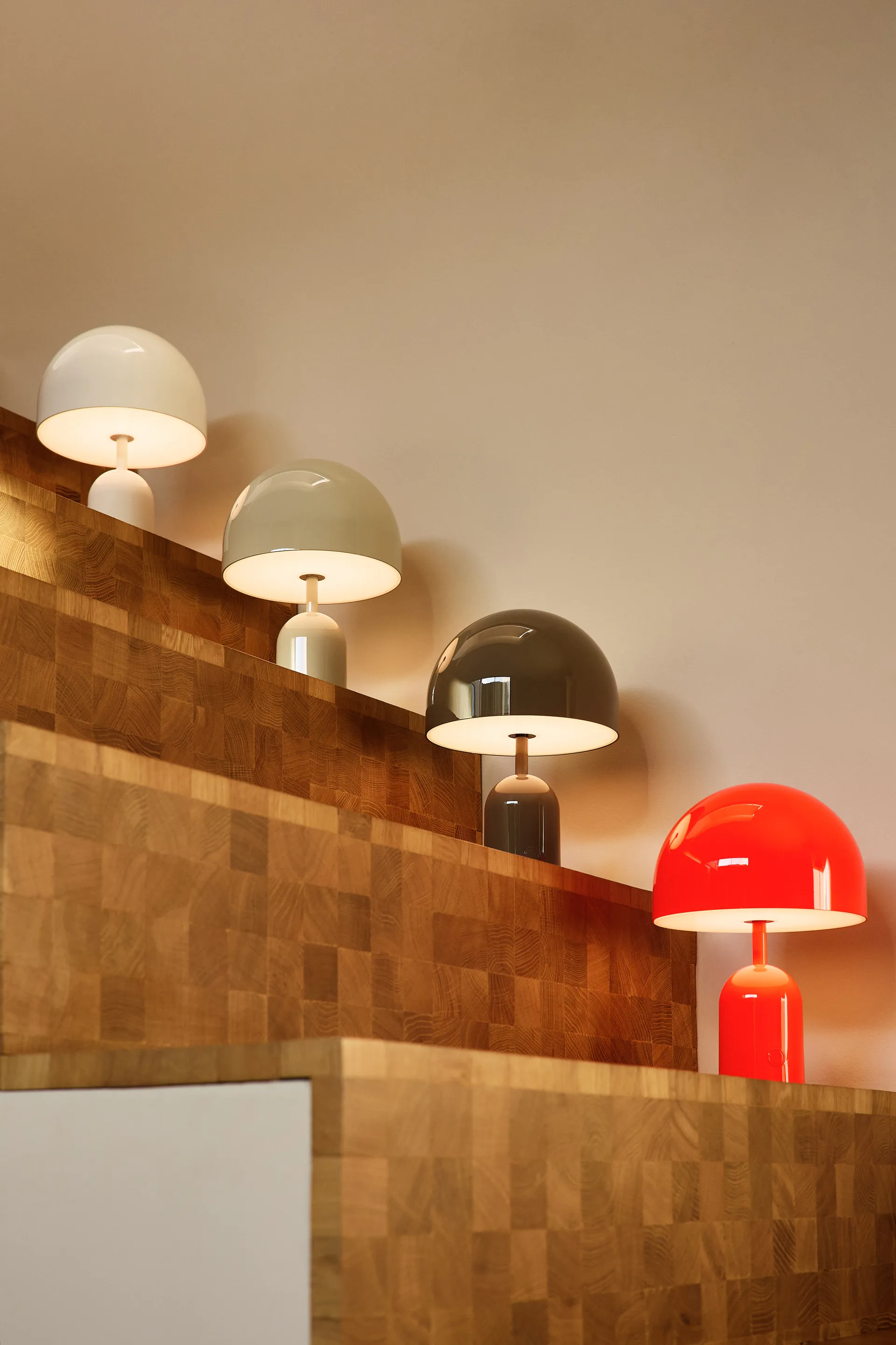 Bell Portable LED Tischleuchte 28cm, Grey Tom Dixon