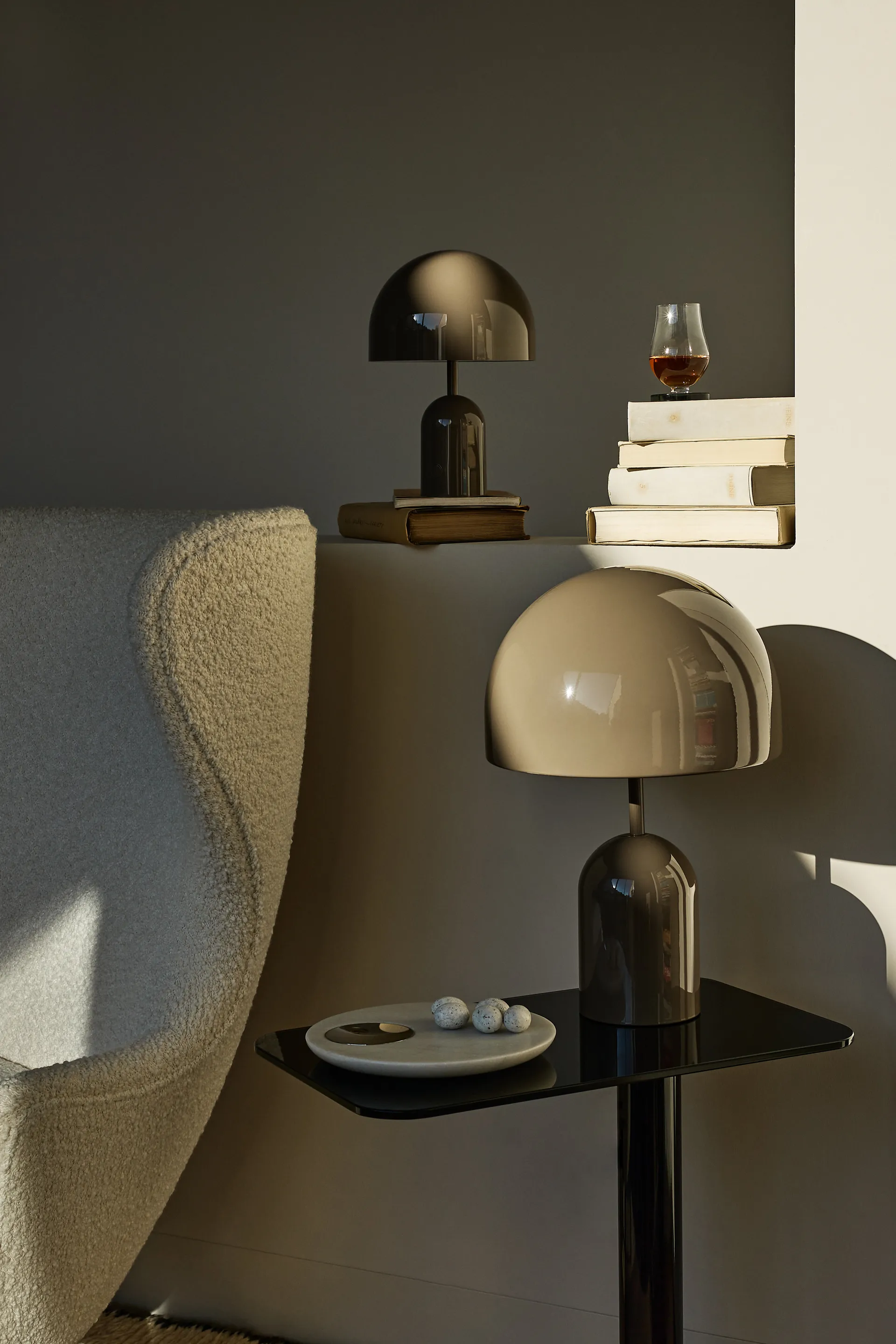 Bell Tischleuchte, Taupe Tom Dixon
