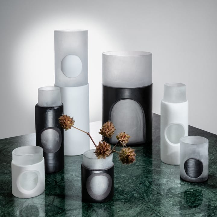 Carved Vase mittel - Schwarz - Tom Dixon