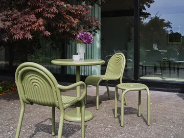 Groove Café-Tisch rund - Moss, Ø70 cm - Tom Dixon