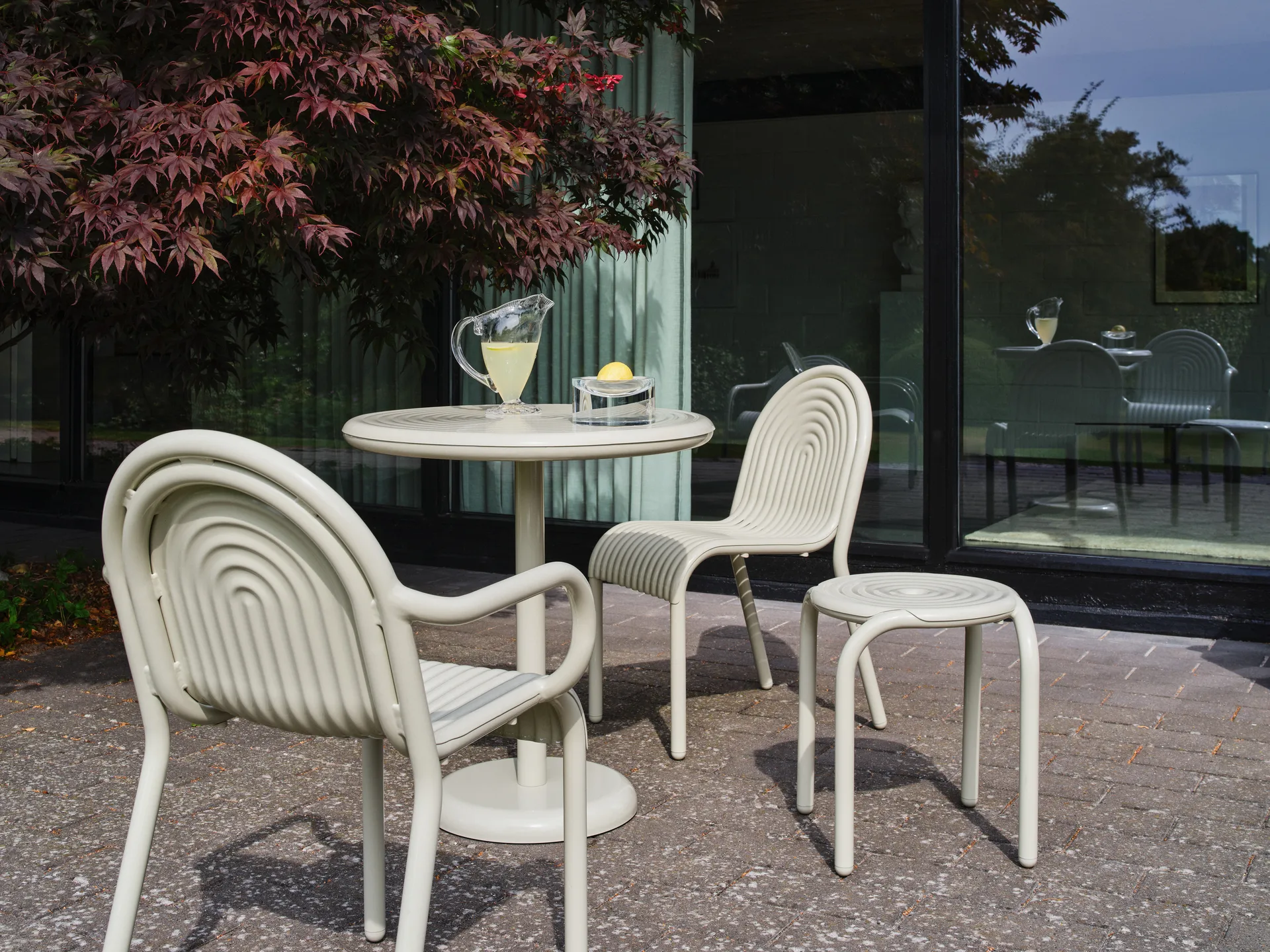 Groove Café-Tisch rund - Putty, Ø70 cm Tom Dixon