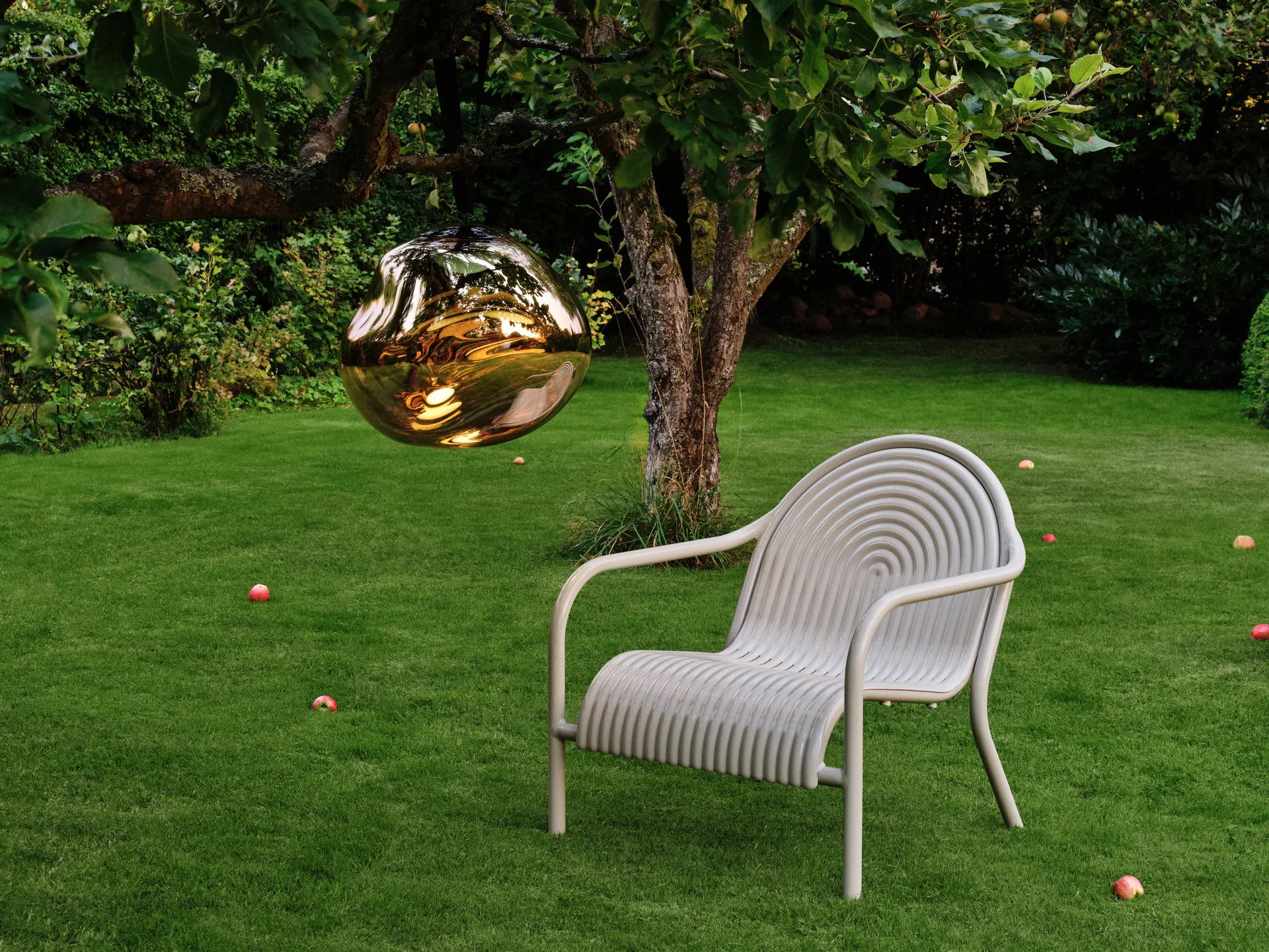 Groove lounge chair, Putty Tom Dixon