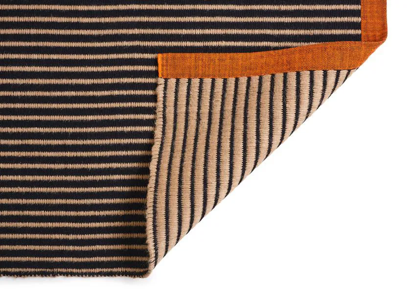 Line Teppich, Schwarz 170x240 cm Tom Dixon