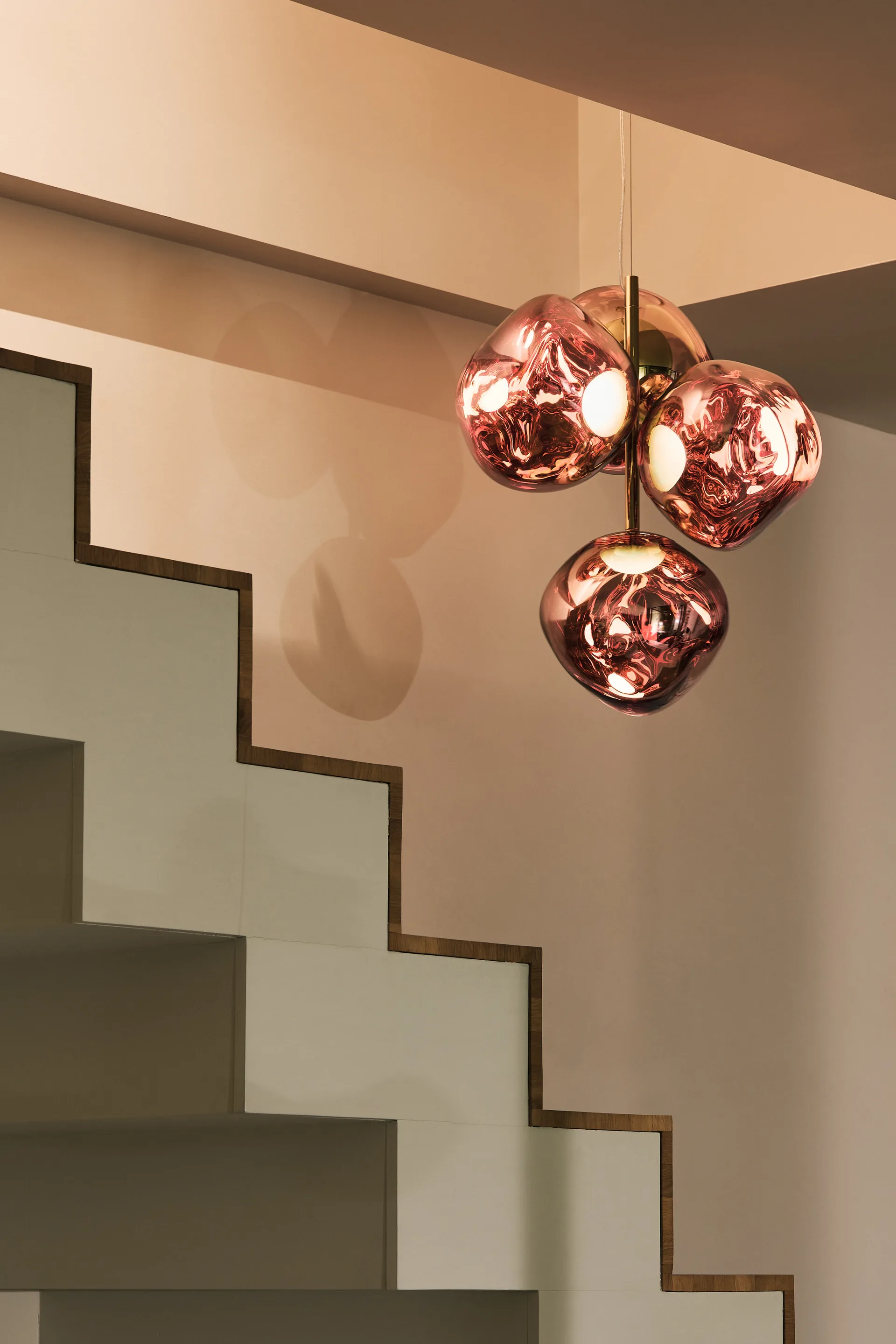 Melt Chandelier mini Kronleuchter LED 63,4 cm, Copper Tom Dixon