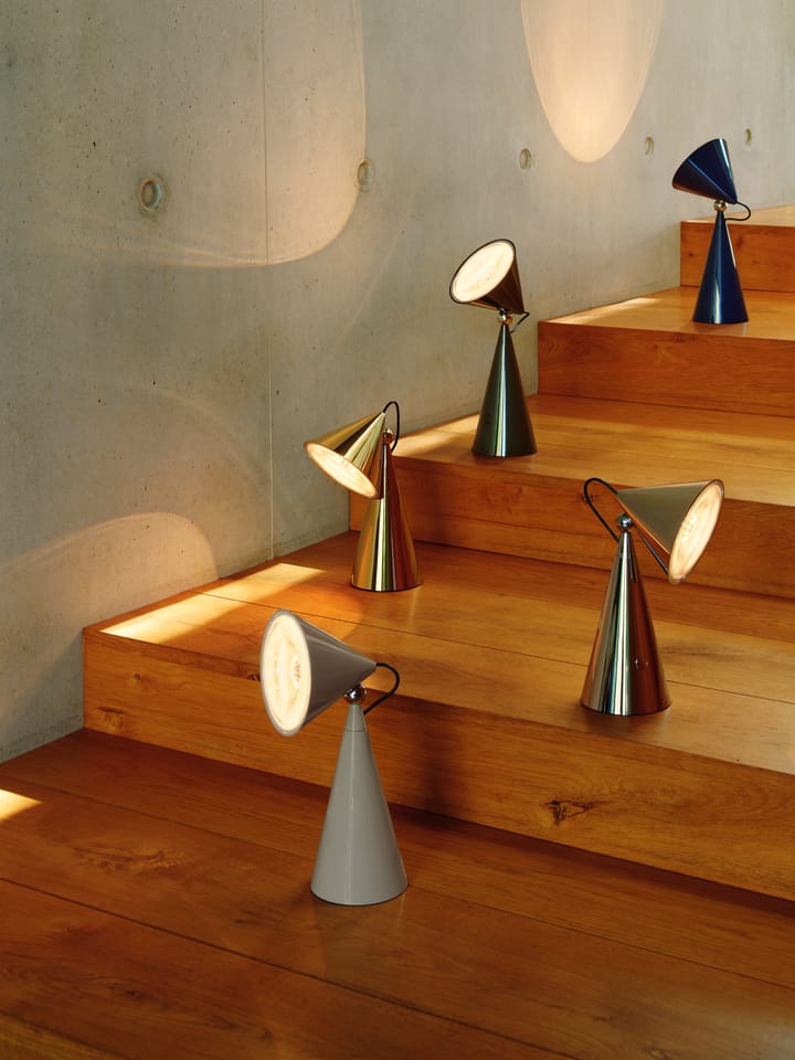 Pose Portable LED Tischlampe, Gold Tom Dixon