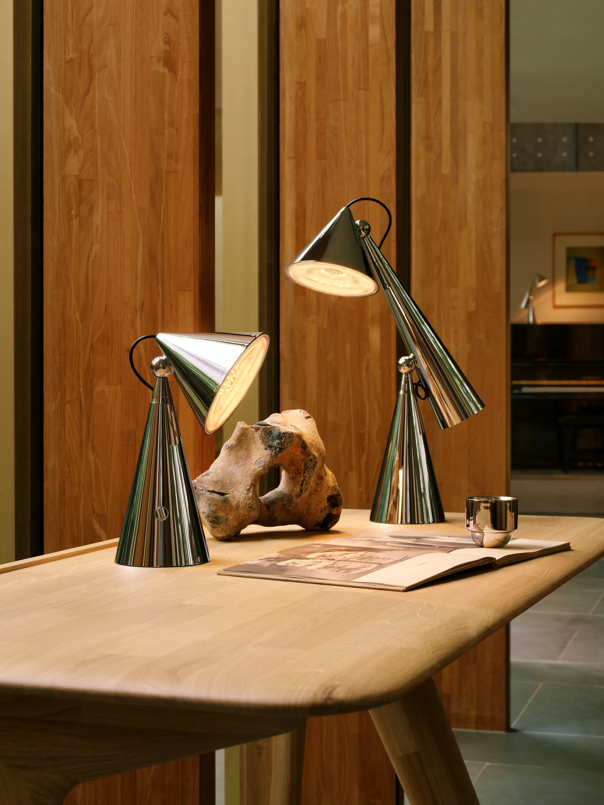 Pose Portable LED Tischlampe, Silver Tom Dixon