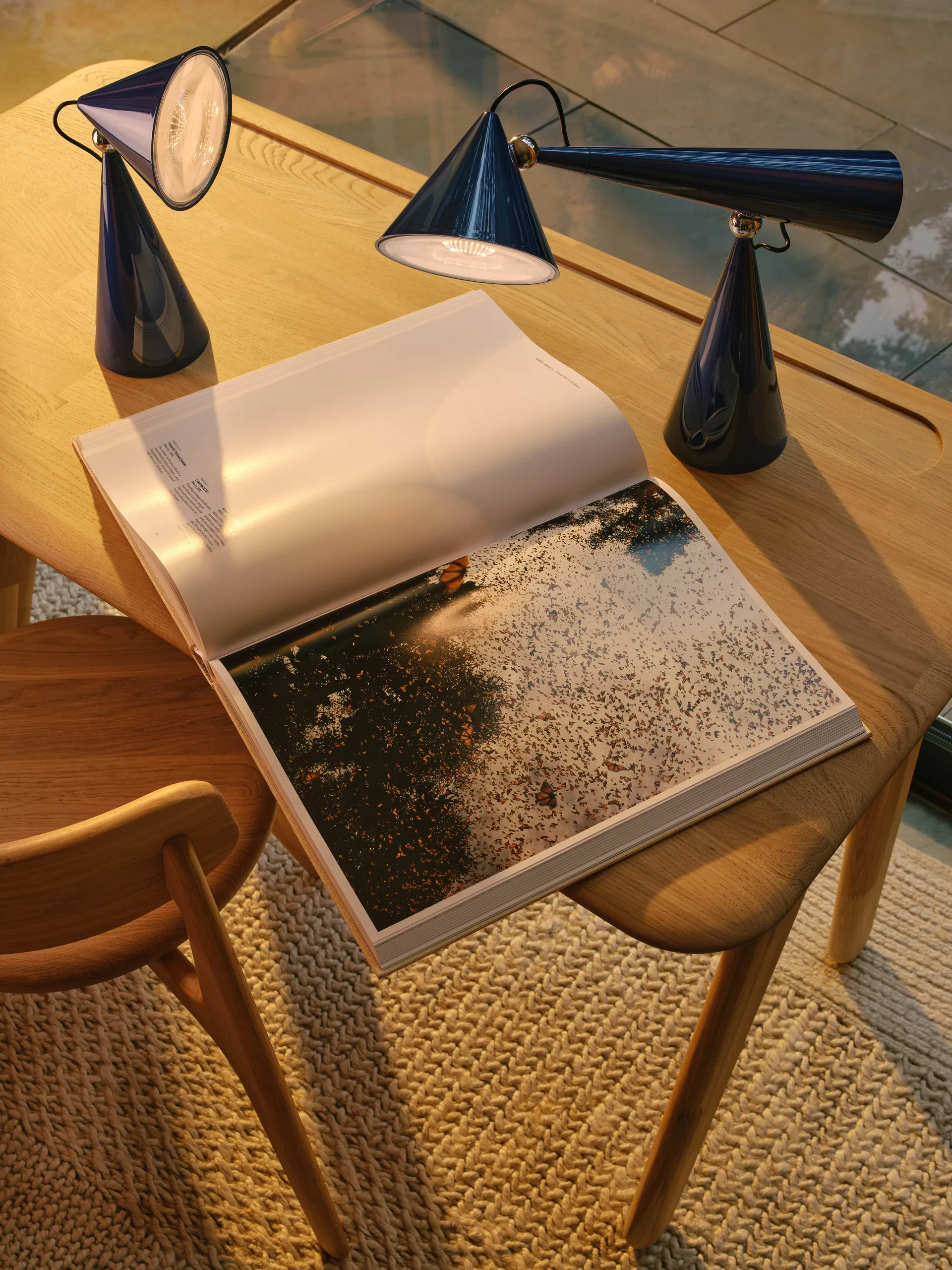 Pose Task LED Tischlampe, Indigo Tom Dixon