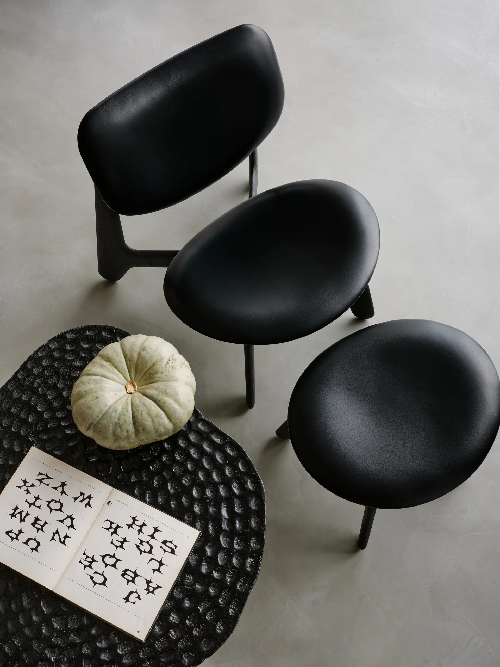 Slab Loungesessel gepolsterter Sitz, Black ash-black leather Tom Dixon