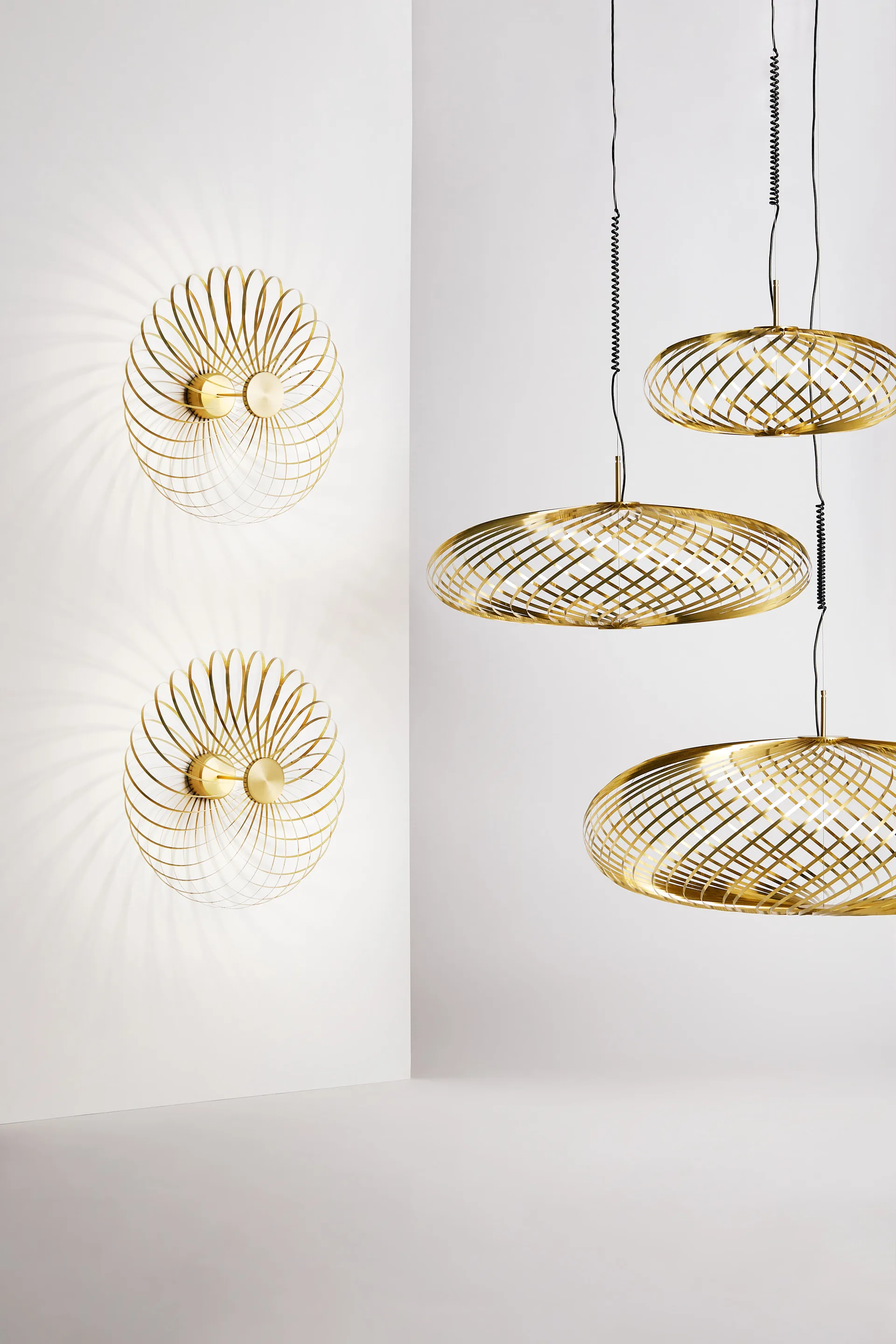 Spring Pendelleuchte LED brass, Medium Tom Dixon