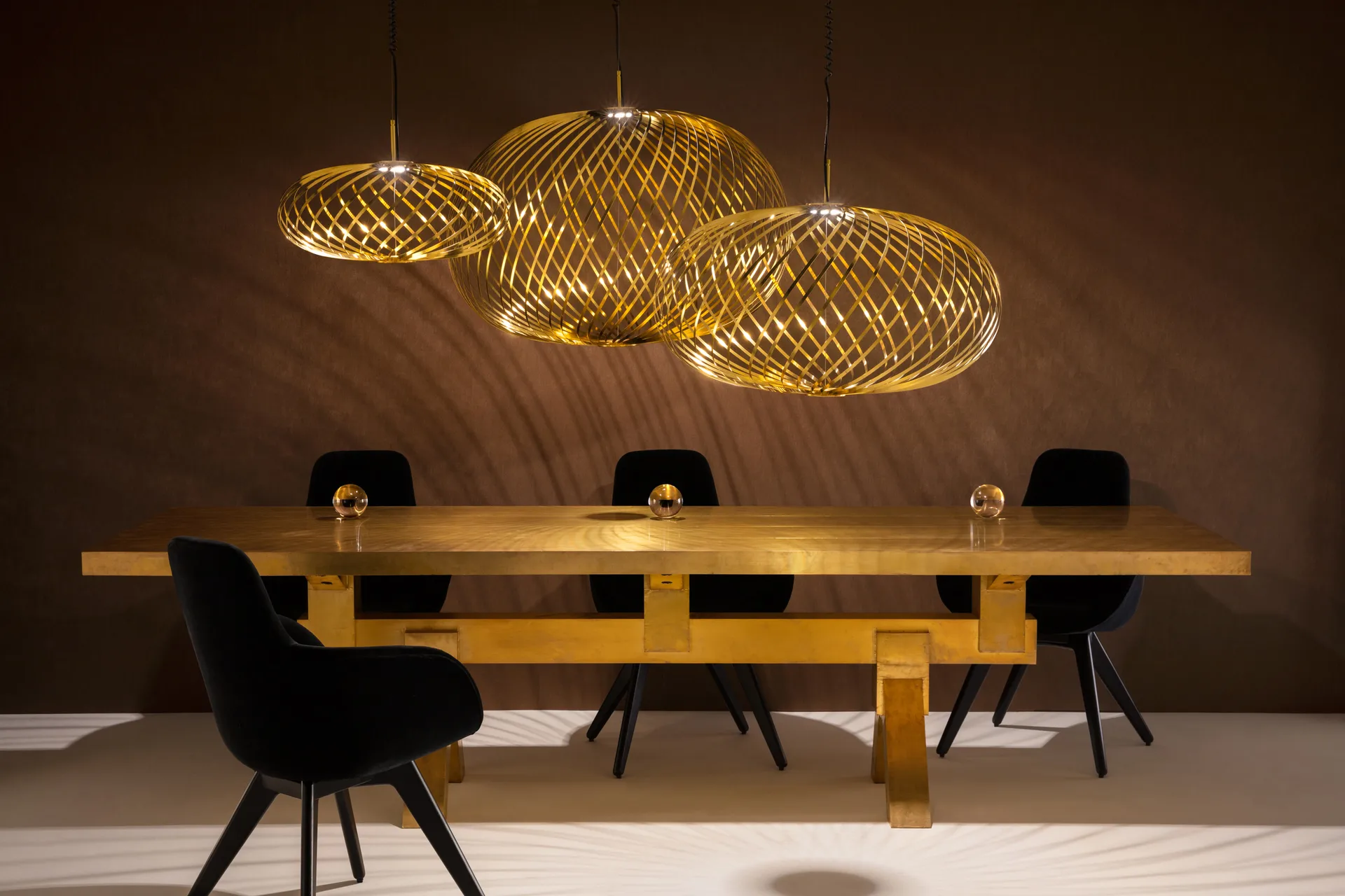 Spring Pendelleuchte LED brass, Small Tom Dixon