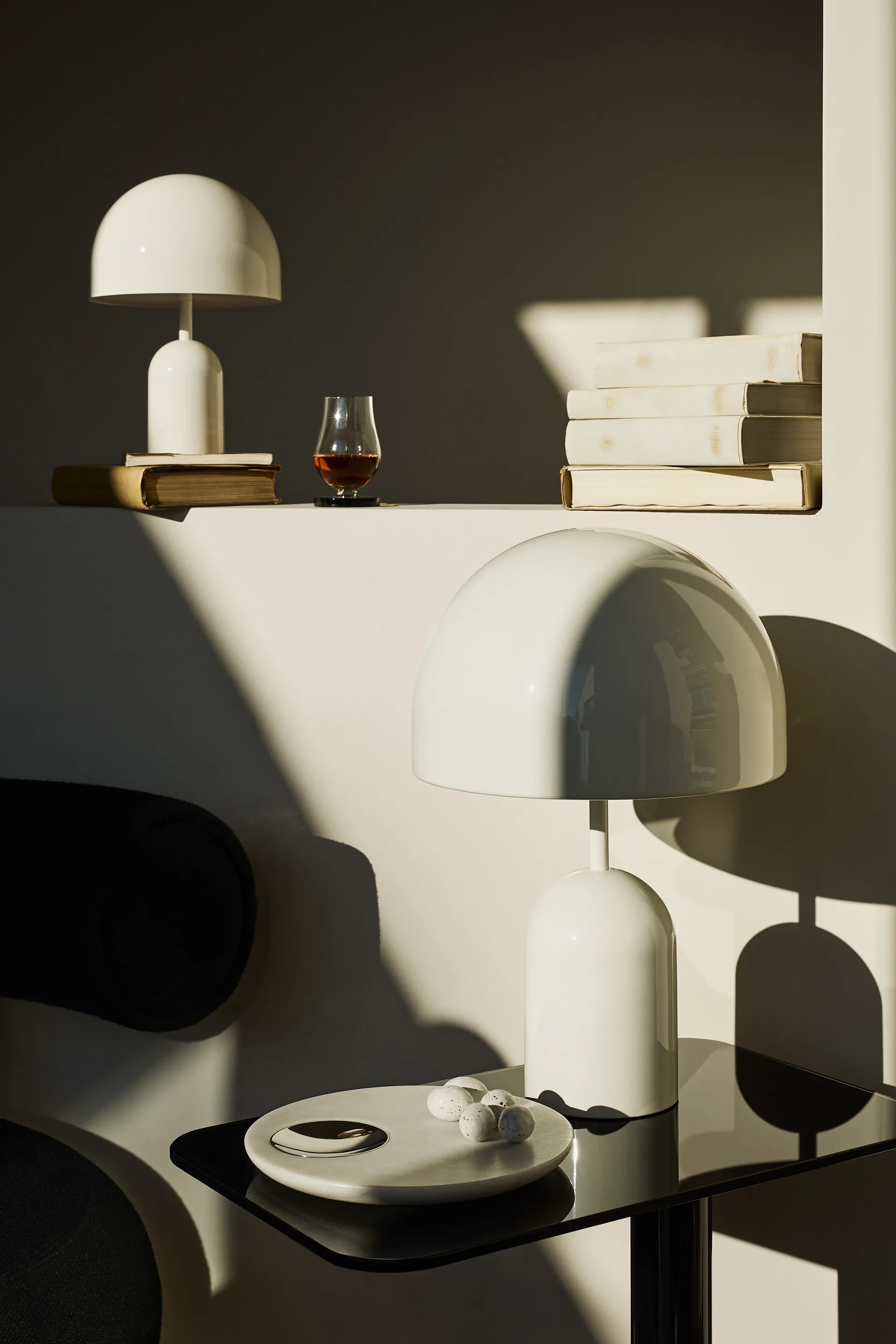 Stone Servierplatte Ø22 cm, White marble-silver Tom Dixon