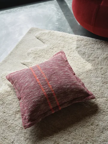 Track Dekokissen - Burgundy, 56x56 cm - Tom Dixon