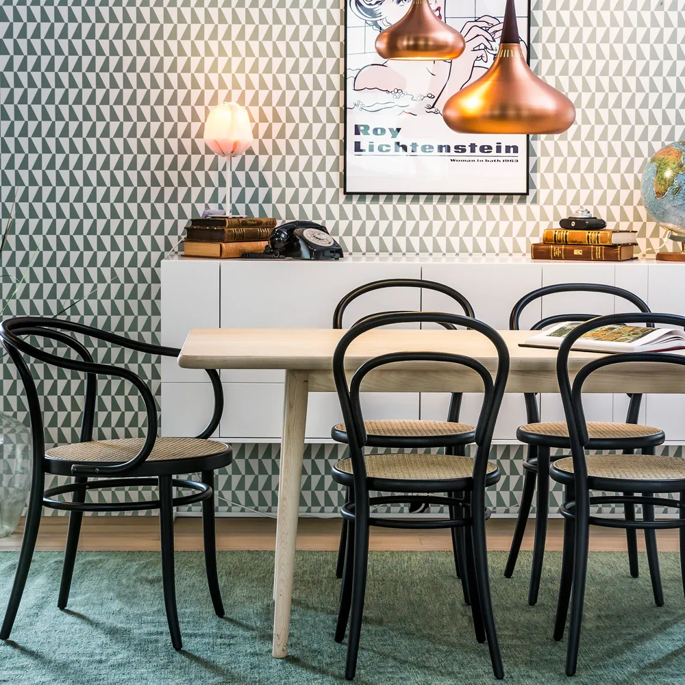 Ton no.30 Armlehnstuhl Rattansitz, Coffee B4-New Rattan TON