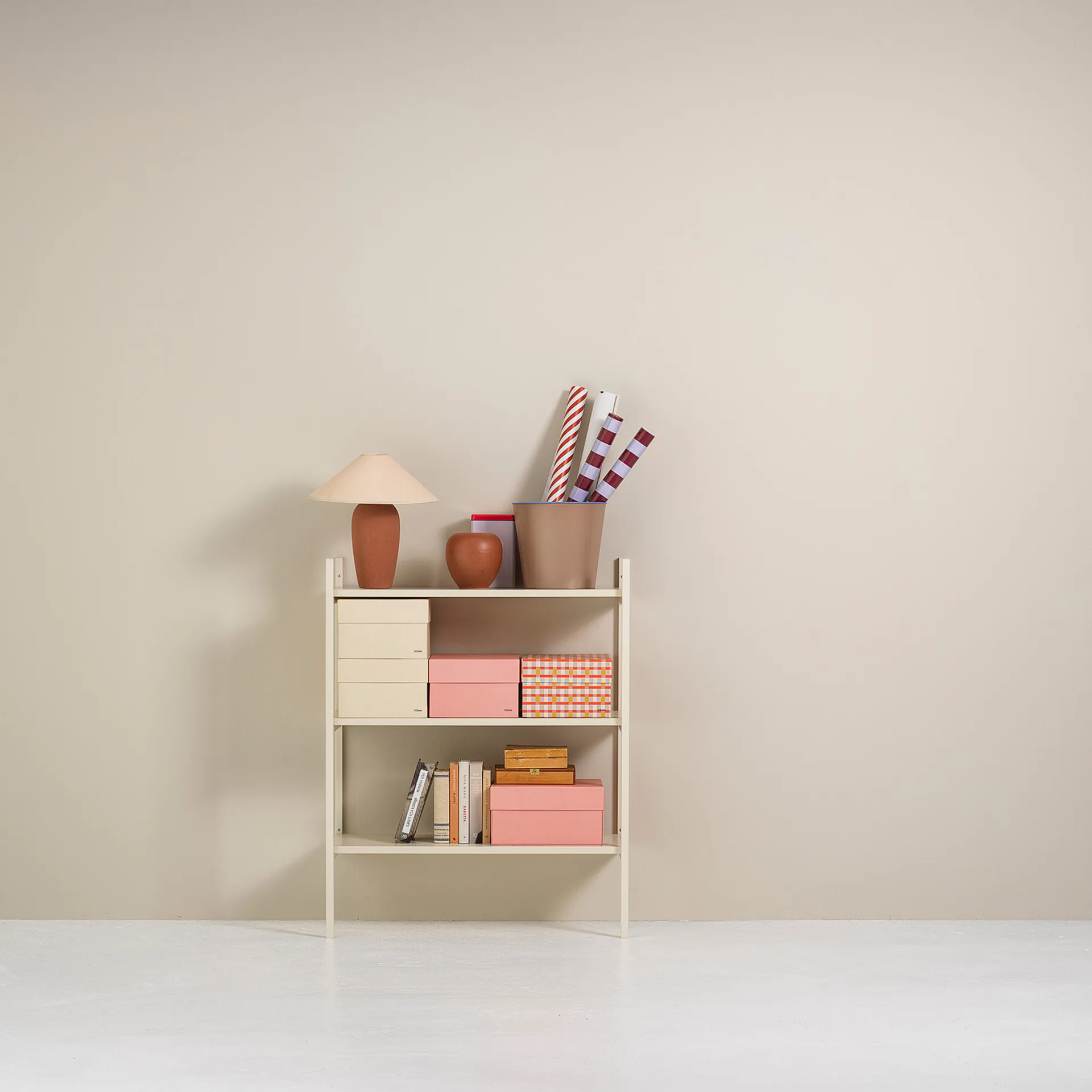 Portal Bücherregal Small, Off white, 80 cm TÔNN furniture